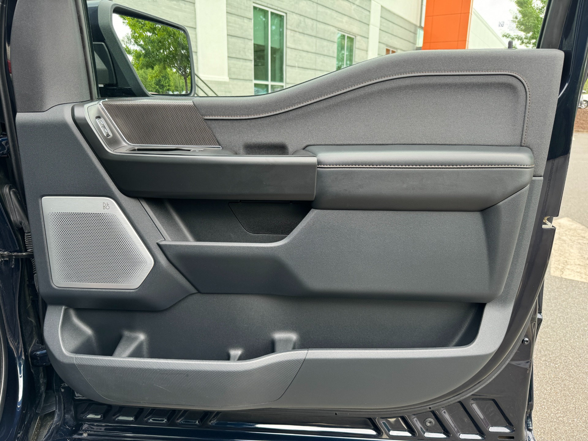 Used 2022 Ford F-150 Raptor RAPTOR 37 PERF PKG / MOONROOF / TOW PKG / B&O SOUND for sale Sold at Formula Imports in Charlotte NC 28227 47