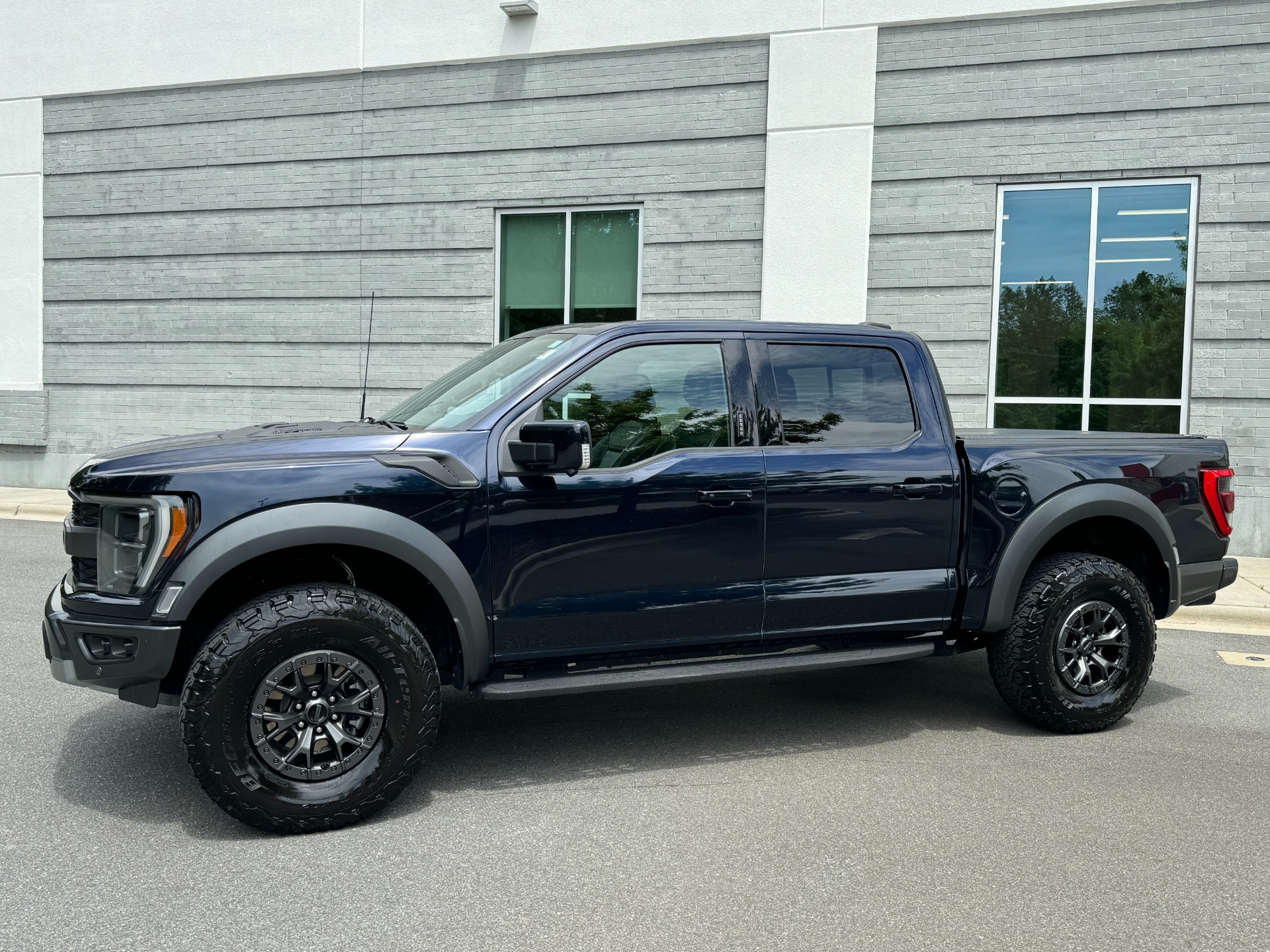 Used 2022 Ford F-150 Raptor RAPTOR 37 PERF PKG / MOONROOF / TOW PKG / B&O SOUND for sale Sold at Formula Imports in Charlotte NC 28227 5