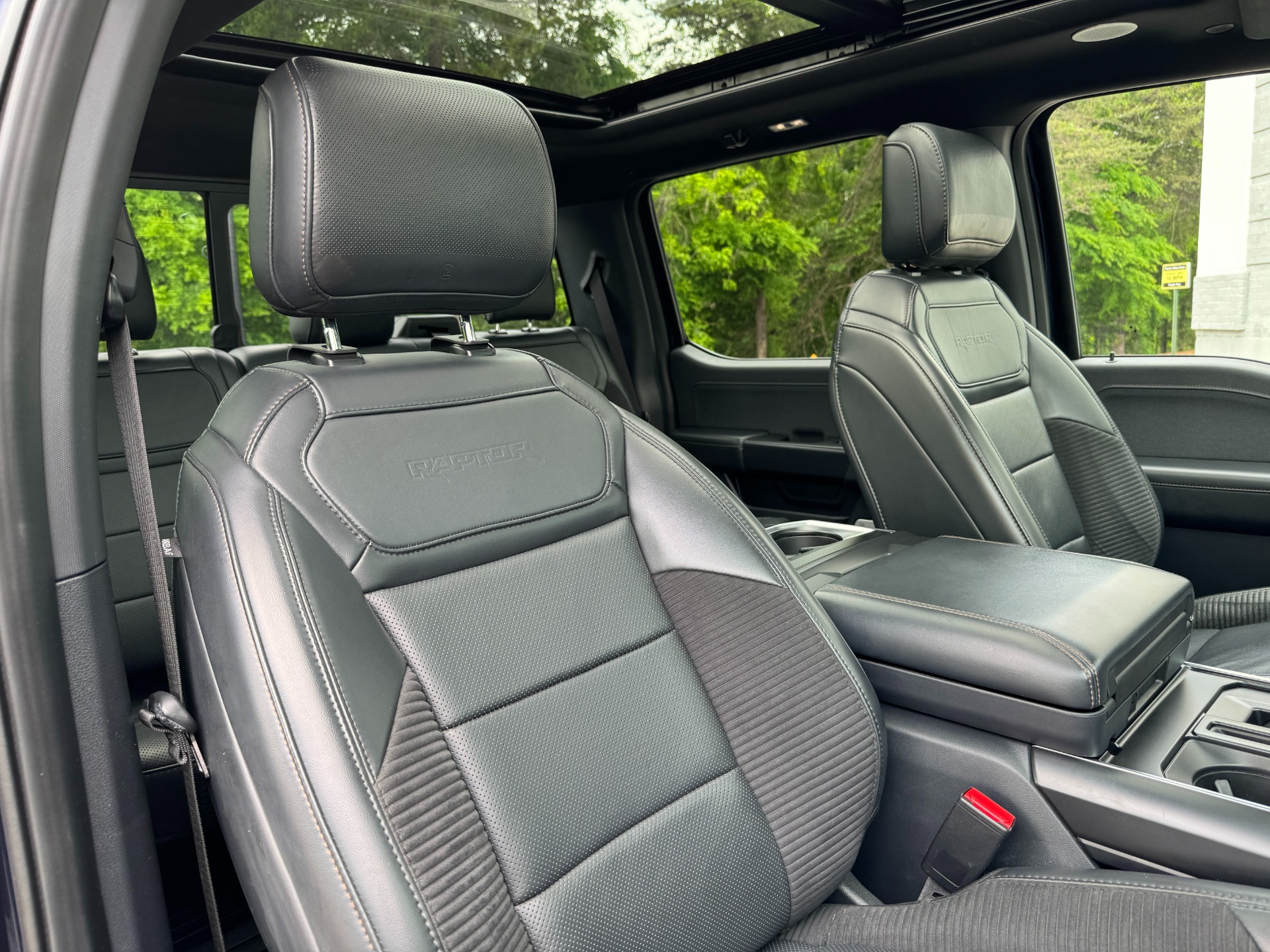 Used 2022 Ford F-150 Raptor RAPTOR 37 PERF PKG / MOONROOF / TOW PKG / B&O SOUND for sale Sold at Formula Imports in Charlotte NC 28227 50