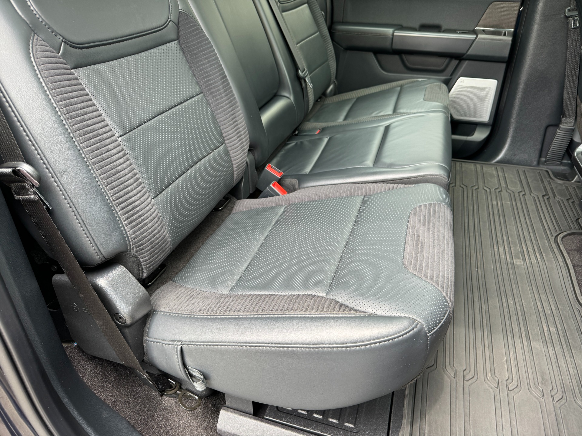 Used 2022 Ford F-150 Raptor RAPTOR 37 PERF PKG / MOONROOF / TOW PKG / B&O SOUND for sale Sold at Formula Imports in Charlotte NC 28227 57