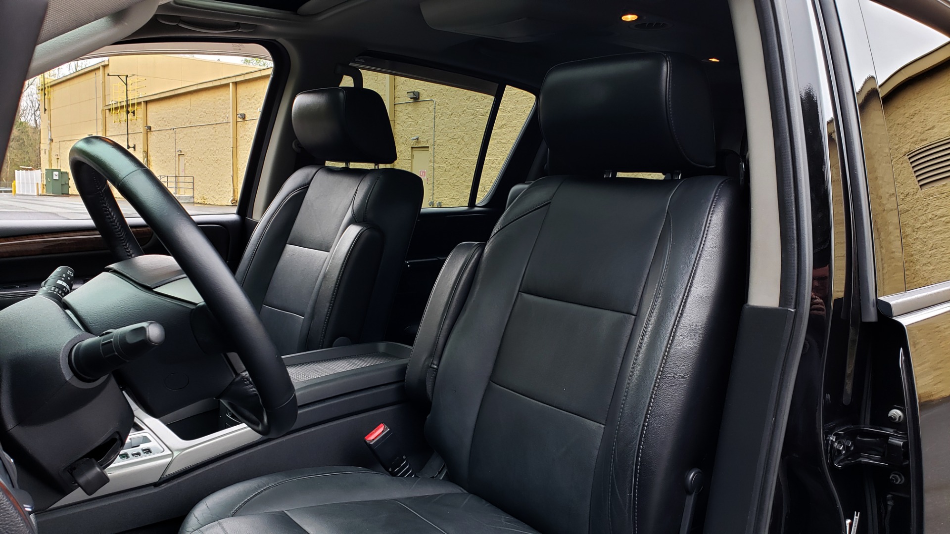 Used 2013 Nissan ARMADA SL 4WD / 5.6L V8 / NAV / SUNROOF / 3-ROW / REARVIEW for sale Sold at Formula Imports in Charlotte NC 28227 37