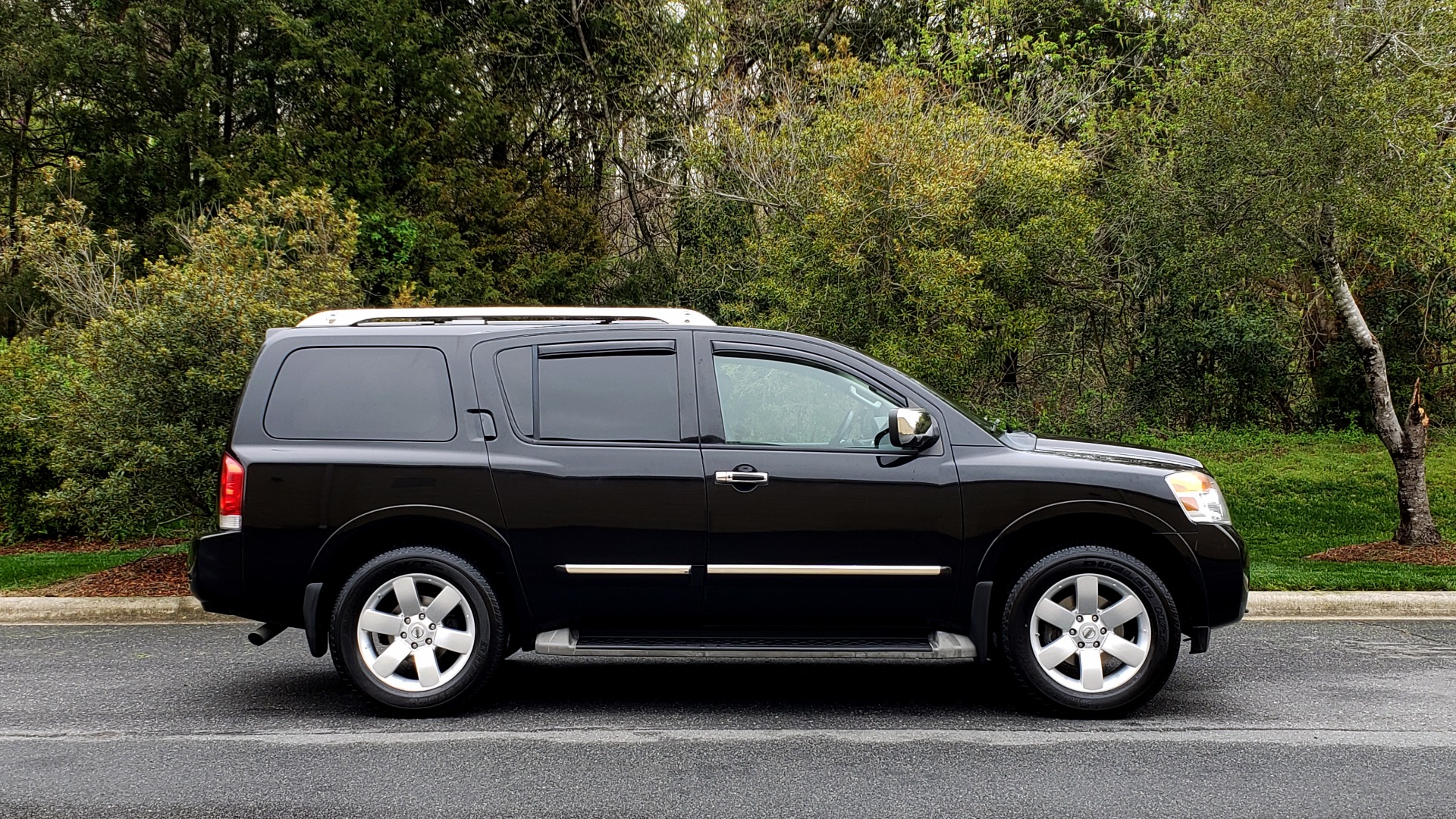 Used 2013 Nissan ARMADA SL 4WD / 5.6L V8 / NAV / SUNROOF / 3-ROW / REARVIEW for sale Sold at Formula Imports in Charlotte NC 28227 5