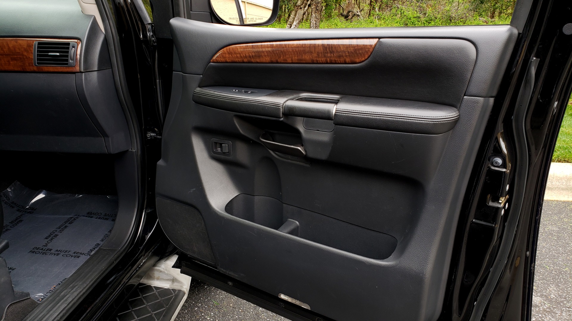 Used 2013 Nissan ARMADA SL 4WD / 5.6L V8 / NAV / SUNROOF / 3-ROW / REARVIEW for sale Sold at Formula Imports in Charlotte NC 28227 67