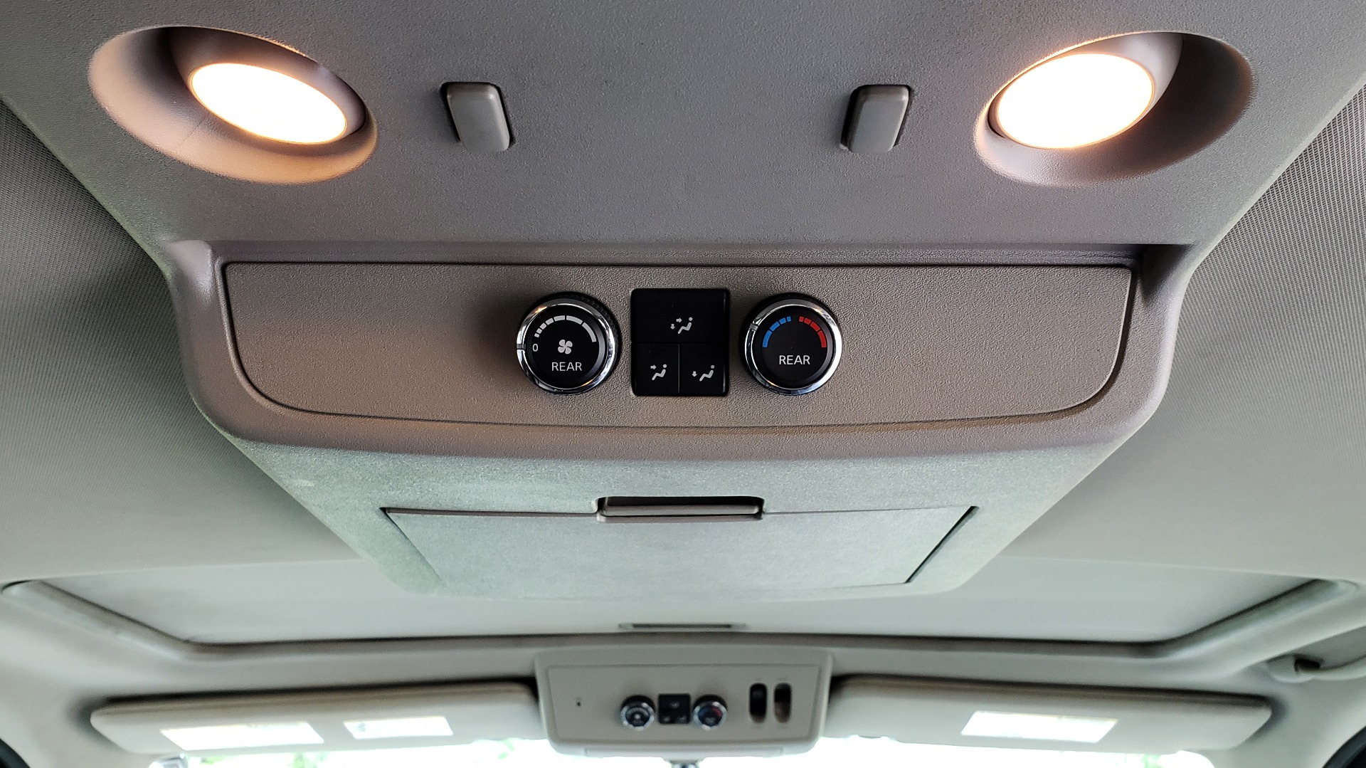 Used 2013 Nissan ARMADA SL 4WD / 5.6L V8 / NAV / SUNROOF / 3-ROW / REARVIEW for sale Sold at Formula Imports in Charlotte NC 28227 82
