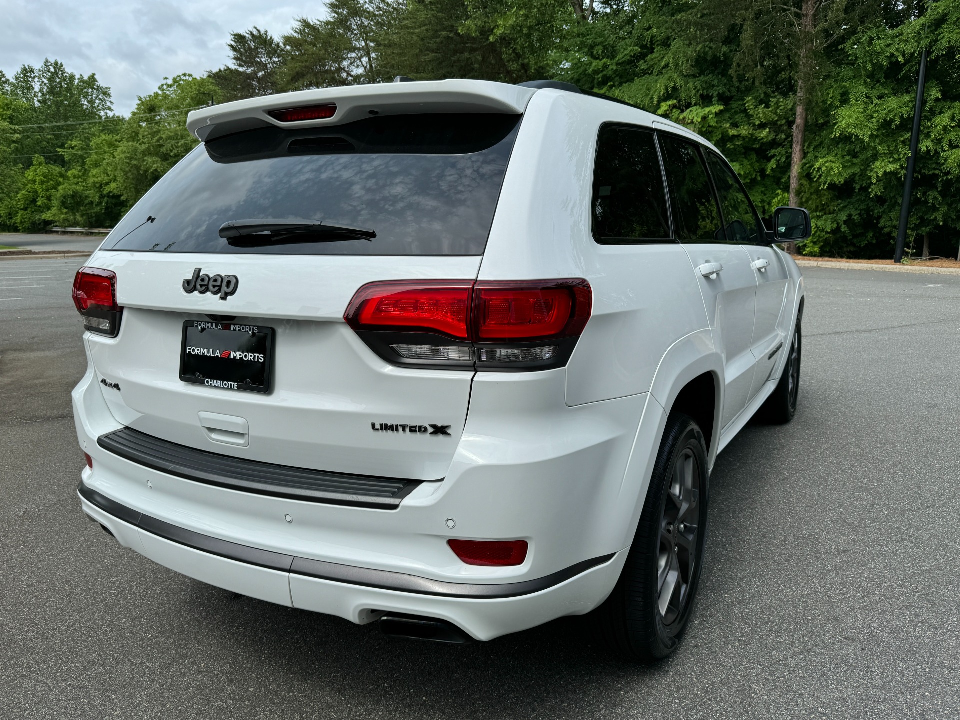 Used 2020 Jeep Grand Cherokee Limited X PANORAMIC SUNROOF / LEATHER / 20IN WHEELS for sale Sold at Formula Imports in Charlotte NC 28227 11