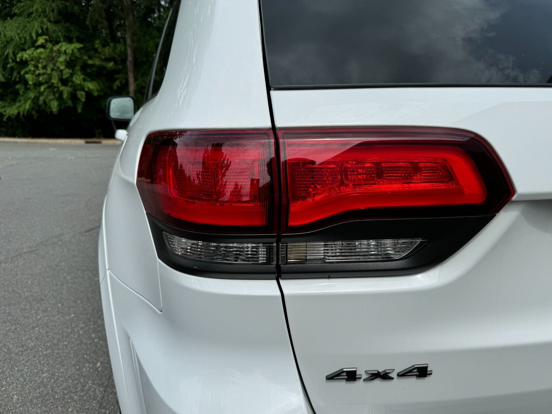 Used 2020 Jeep Grand Cherokee Limited X PANORAMIC SUNROOF / LEATHER / 20IN WHEELS for sale Sold at Formula Imports in Charlotte NC 28227 18