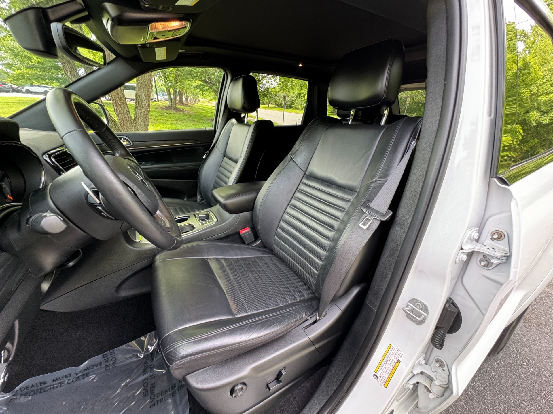 Used 2020 Jeep Grand Cherokee Limited X PANORAMIC SUNROOF / LEATHER / 20IN WHEELS for sale Sold at Formula Imports in Charlotte NC 28227 21