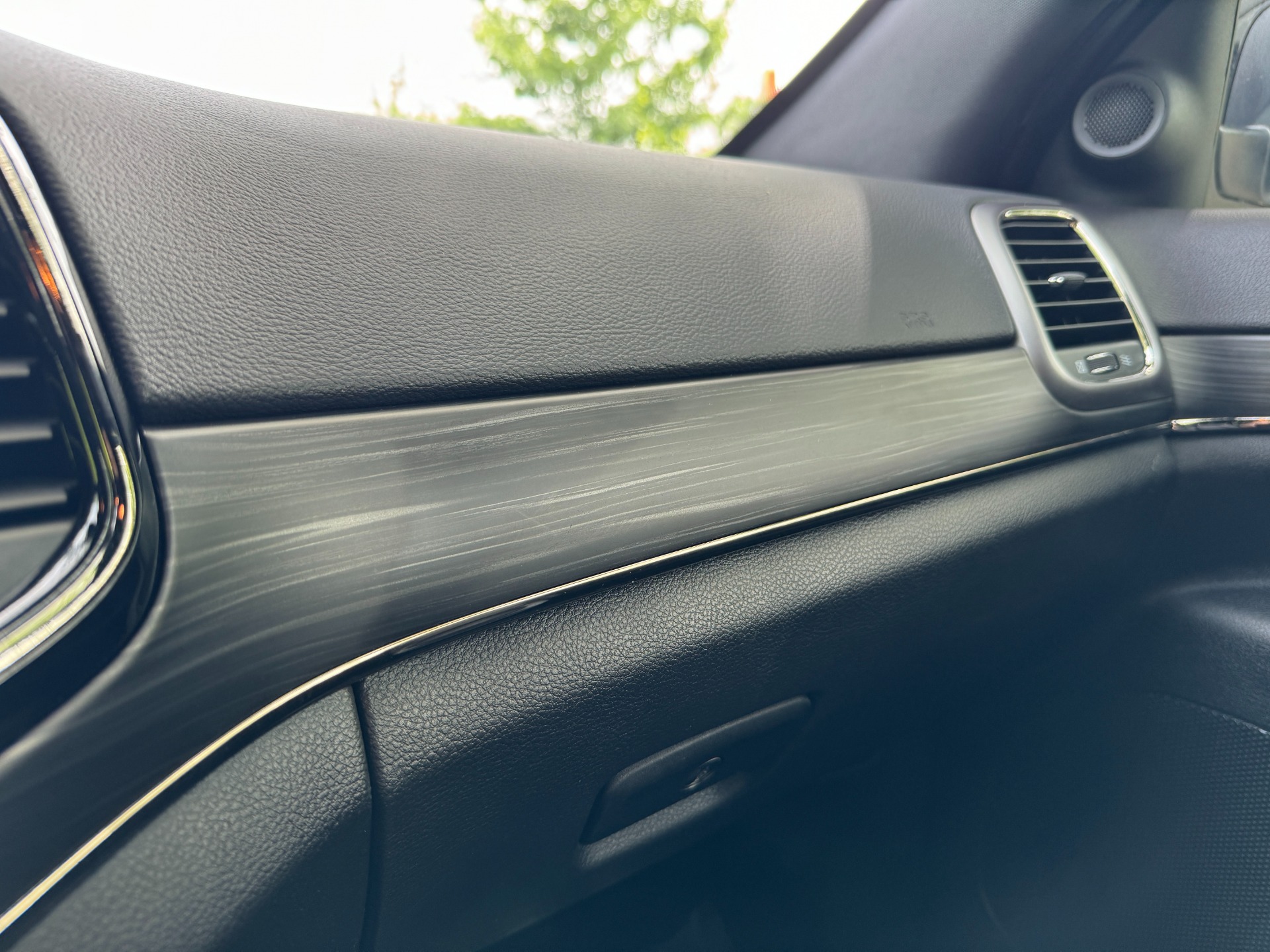 Used 2020 Jeep Grand Cherokee Limited X PANORAMIC SUNROOF / LEATHER / 20IN WHEELS for sale Sold at Formula Imports in Charlotte NC 28227 29