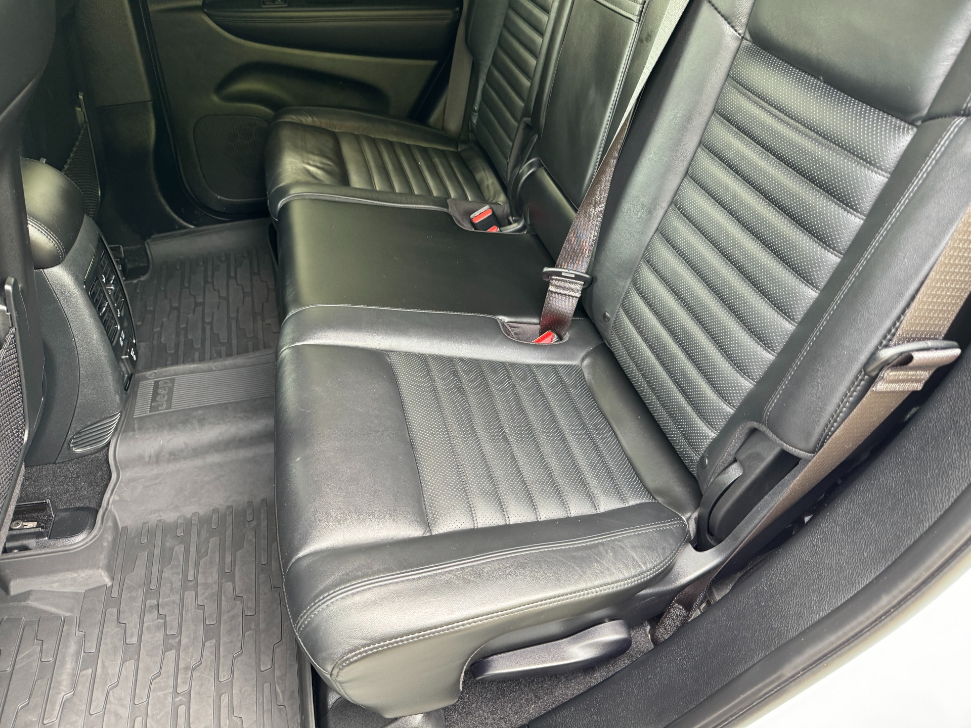 Used 2020 Jeep Grand Cherokee Limited X PANORAMIC SUNROOF / LEATHER / 20IN WHEELS for sale Sold at Formula Imports in Charlotte NC 28227 39
