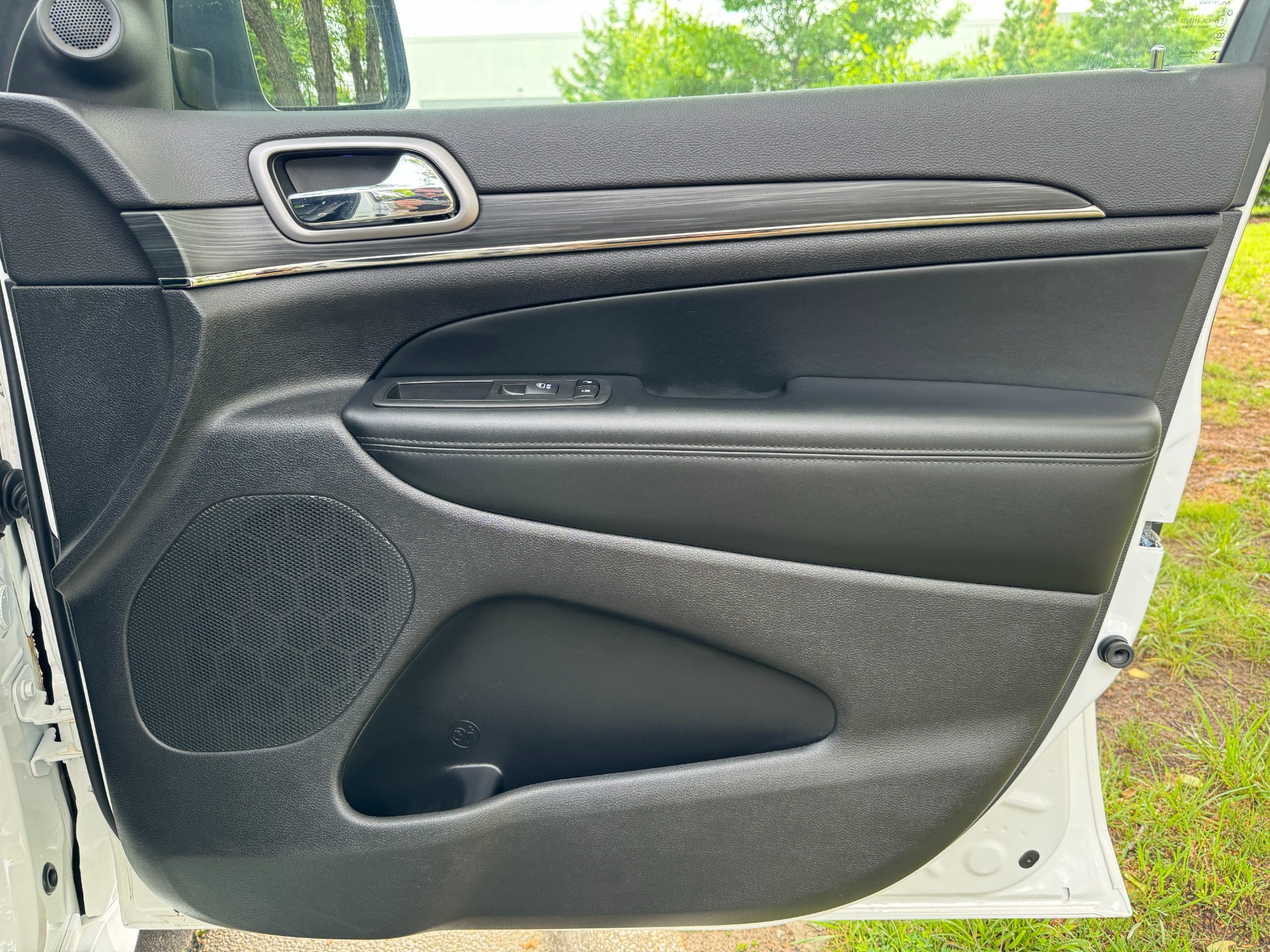 Used 2020 Jeep Grand Cherokee Limited X PANORAMIC SUNROOF / LEATHER / 20IN WHEELS for sale Sold at Formula Imports in Charlotte NC 28227 41
