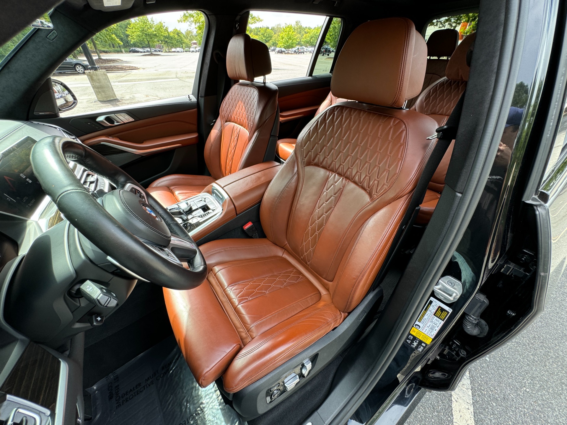 Used 2021 BMW X7 M50i EXTENDED LTHR / EXEC PKG / LED PANO MOON ROOF for sale Sold at Formula Imports in Charlotte NC 28227 23