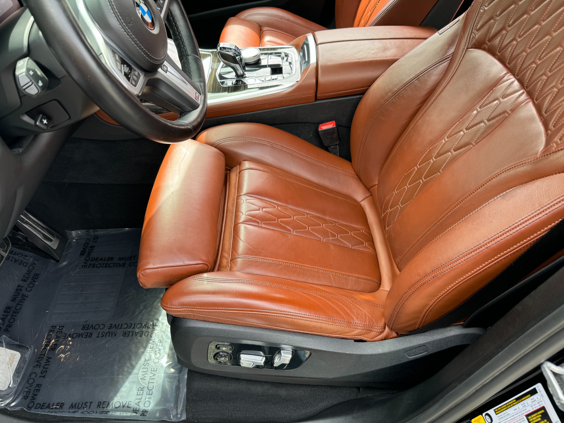 Used 2021 BMW X7 M50i EXTENDED LTHR / EXEC PKG / LED PANO MOON ROOF for sale Sold at Formula Imports in Charlotte NC 28227 25