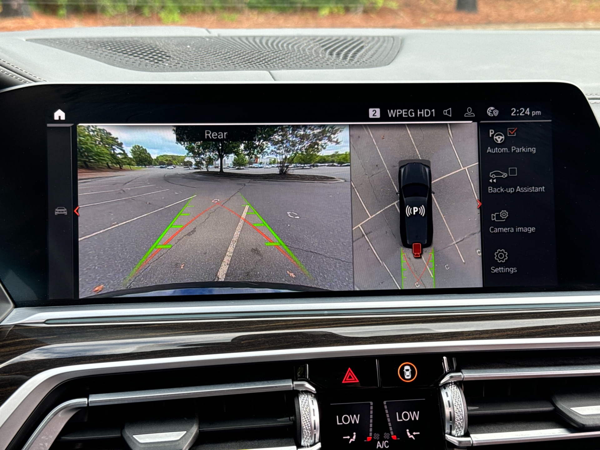 Used 2021 BMW X7 M50i EXTENDED LTHR / EXEC PKG / LED PANO MOON ROOF for sale Sold at Formula Imports in Charlotte NC 28227 32