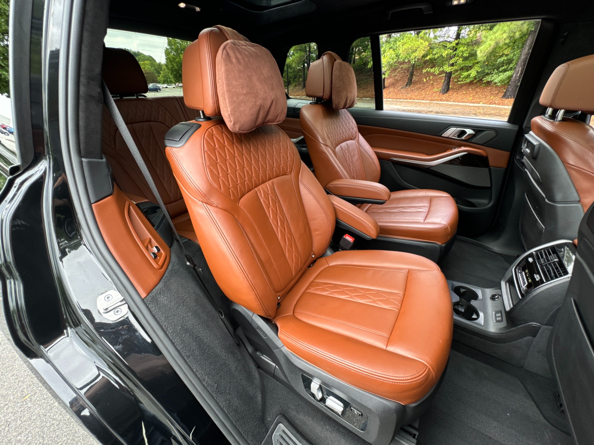 Used 2021 BMW X7 M50i EXTENDED LTHR / EXEC PKG / LED PANO MOON ROOF for sale Sold at Formula Imports in Charlotte NC 28227 56