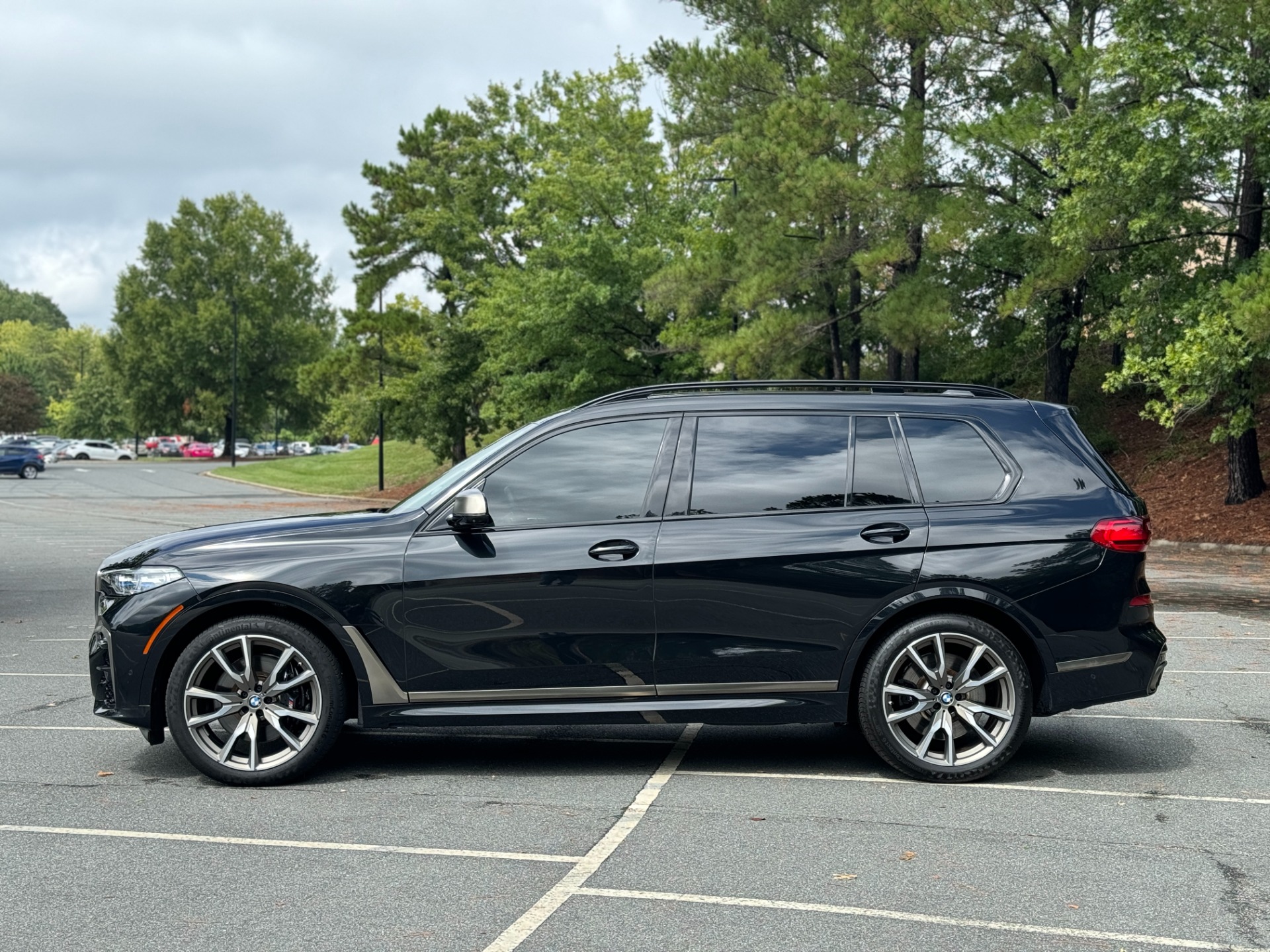 Used 2021 BMW X7 M50i EXTENDED LTHR / EXEC PKG / LED PANO MOON ROOF for sale Sold at Formula Imports in Charlotte NC 28227 6