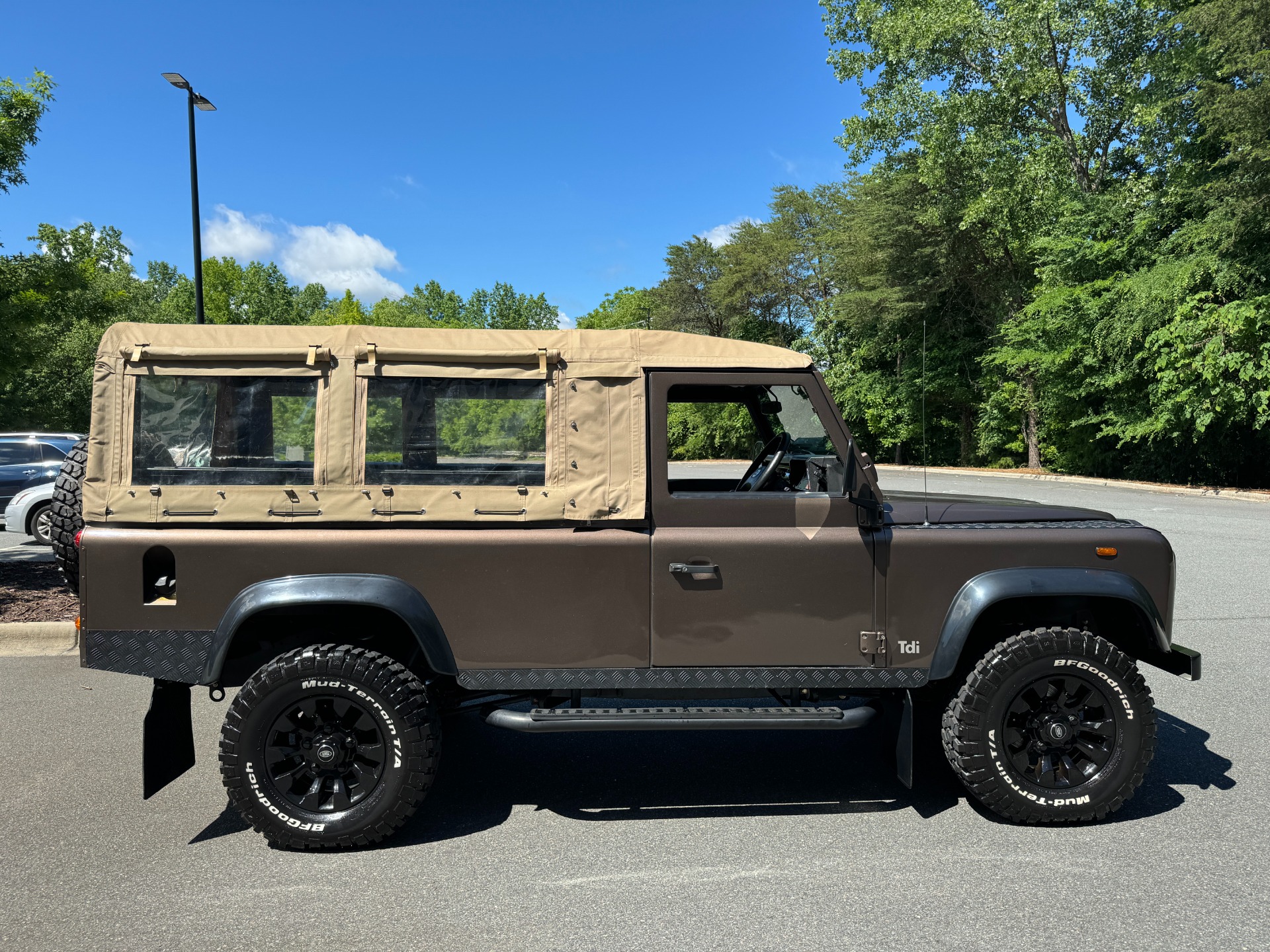 Used 1992 Land Rover Defender 110 Pickup CUSTOM BUILD for sale Sold at Formula Imports in Charlotte NC 28227 14