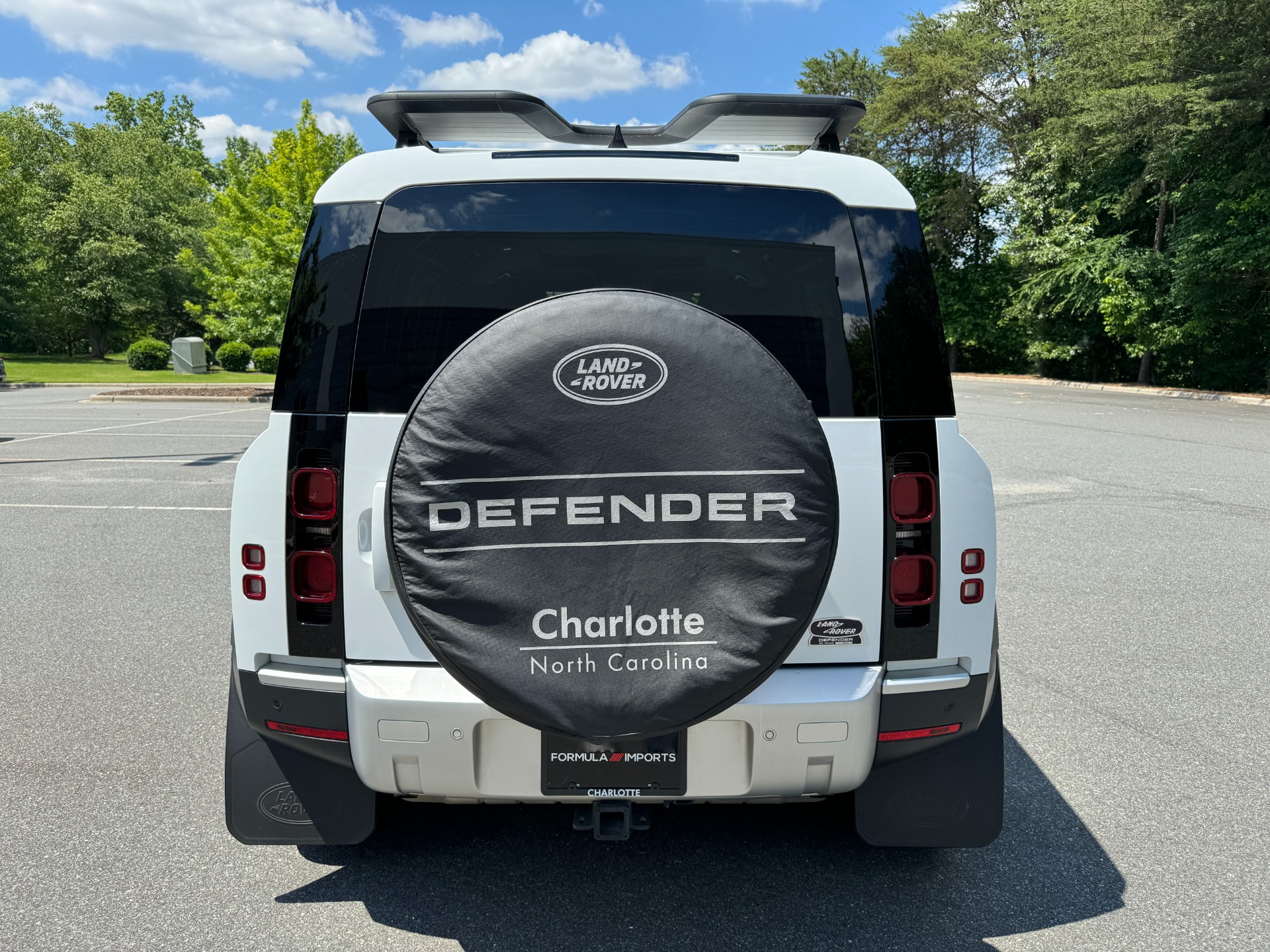 Used 2023 Land Rover Defender 110 S COLD CLIMATE PKG / OFFROAD PKG / AIR SUSP / BLACK EXT PKG for sale Sold at Formula Imports in Charlotte NC 28227 10