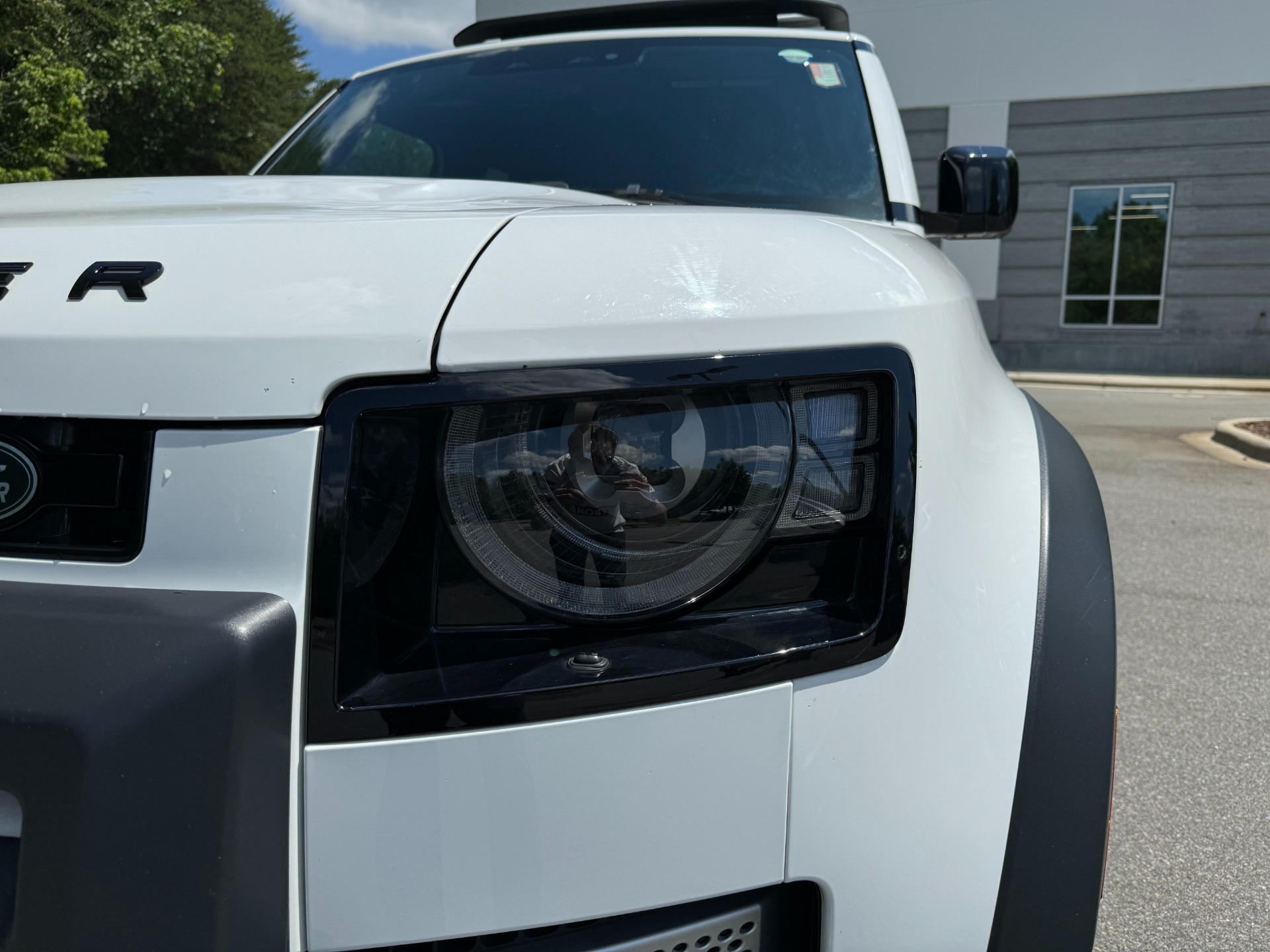 Used 2023 Land Rover Defender 110 S COLD CLIMATE PKG / OFFROAD PKG / AIR SUSP / BLACK EXT PKG for sale Sold at Formula Imports in Charlotte NC 28227 18