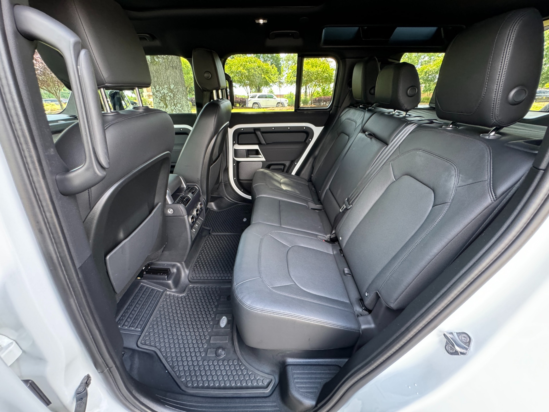 Used 2023 Land Rover Defender 110 S COLD CLIMATE PKG / OFFROAD PKG / AIR SUSP / BLACK EXT PKG for sale Sold at Formula Imports in Charlotte NC 28227 38