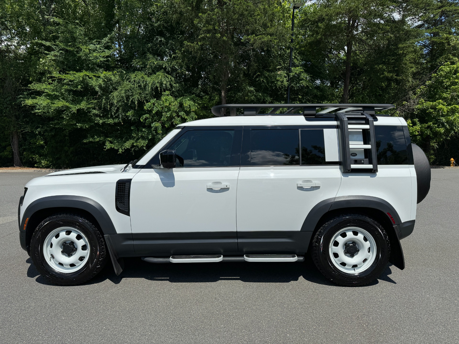 Used 2023 Land Rover Defender 110 S COLD CLIMATE PKG / OFFROAD PKG / AIR SUSP / BLACK EXT PKG for sale Sold at Formula Imports in Charlotte NC 28227 6