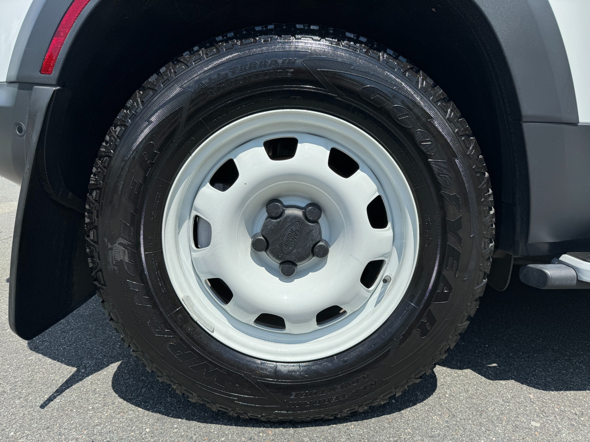 Used 2023 Land Rover Defender 110 S COLD CLIMATE PKG / OFFROAD PKG / AIR SUSP / BLACK EXT PKG for sale Sold at Formula Imports in Charlotte NC 28227 60