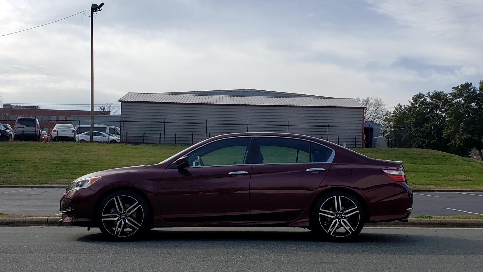 Used 2017 Honda ACCORD SEDAN SPORT / REARVIEW / / DUAL-ZONE A/C / 19IN ALLOY WHEELS for sale Sold at Formula Imports in Charlotte NC 28227 2