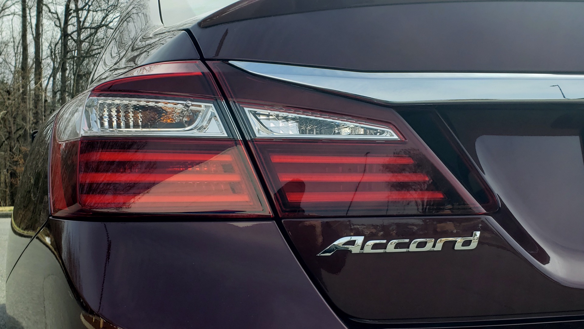 Used 2017 Honda ACCORD SEDAN SPORT / REARVIEW / / DUAL-ZONE A/C / 19IN ALLOY WHEELS for sale Sold at Formula Imports in Charlotte NC 28227 29