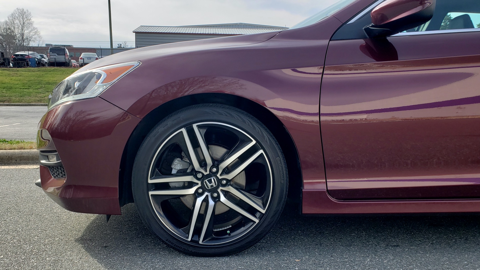 Used 2017 Honda ACCORD SEDAN SPORT / REARVIEW / / DUAL-ZONE A/C / 19IN ALLOY WHEELS for sale Sold at Formula Imports in Charlotte NC 28227 6