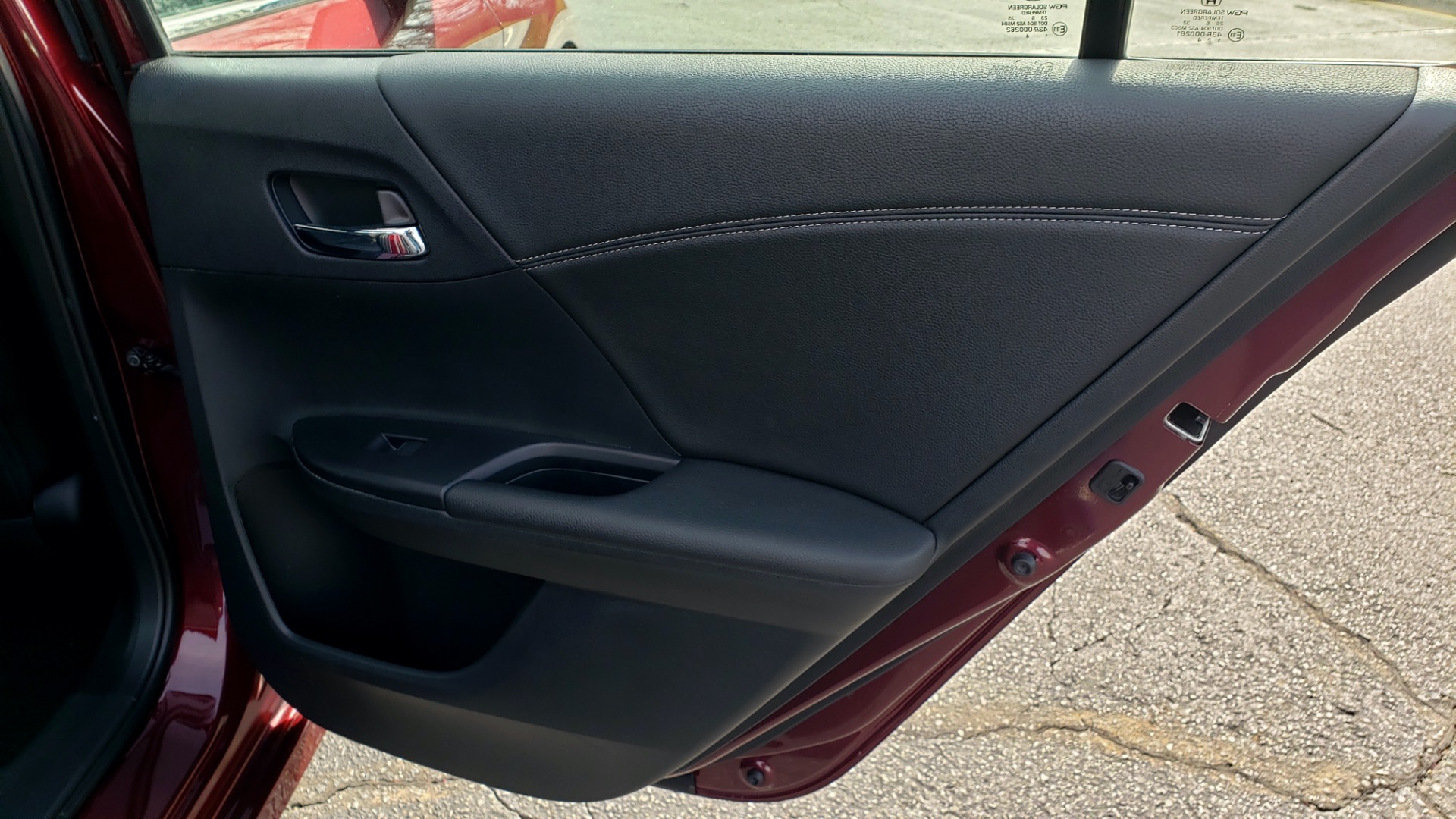 Used 2017 Honda ACCORD SEDAN SPORT / REARVIEW / / DUAL-ZONE A/C / 19IN ALLOY WHEELS for sale Sold at Formula Imports in Charlotte NC 28227 69