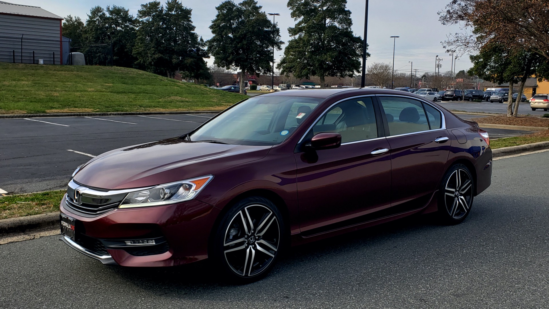 Used 2017 Honda ACCORD SEDAN SPORT / REARVIEW / / DUAL-ZONE A/C / 19IN ALLOY WHEELS for sale Sold at Formula Imports in Charlotte NC 28227 1