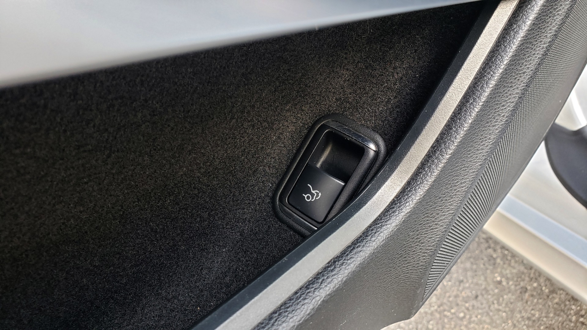 Used 2013 Mercedes-Benz E-CLASS E 350 COUPE PREM / NAV / PANO-ROFF / KEYLESS-GO / REARVIEW for sale Sold at Formula Imports in Charlotte NC 28227 33