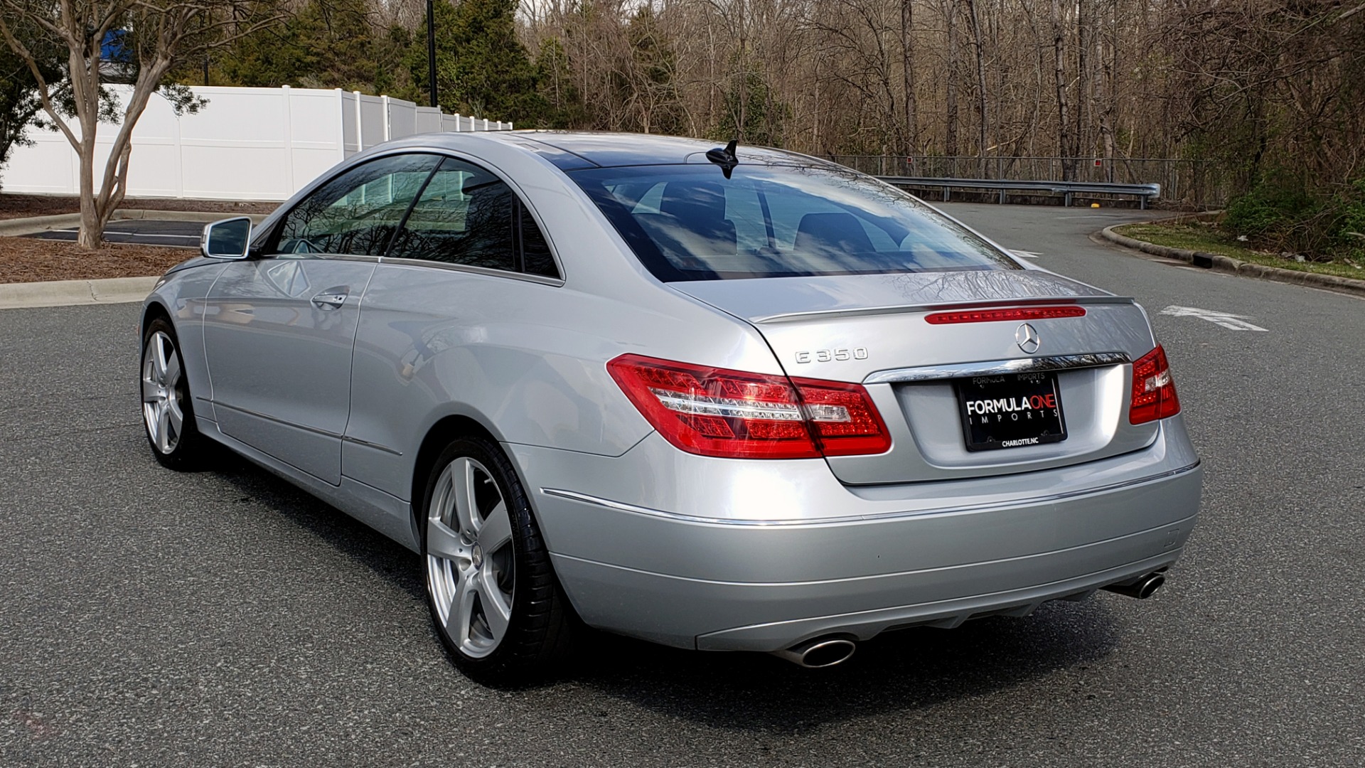 Used 2013 Mercedes-Benz E-CLASS E 350 COUPE PREM / NAV / PANO-ROFF / KEYLESS-GO / REARVIEW for sale Sold at Formula Imports in Charlotte NC 28227 4