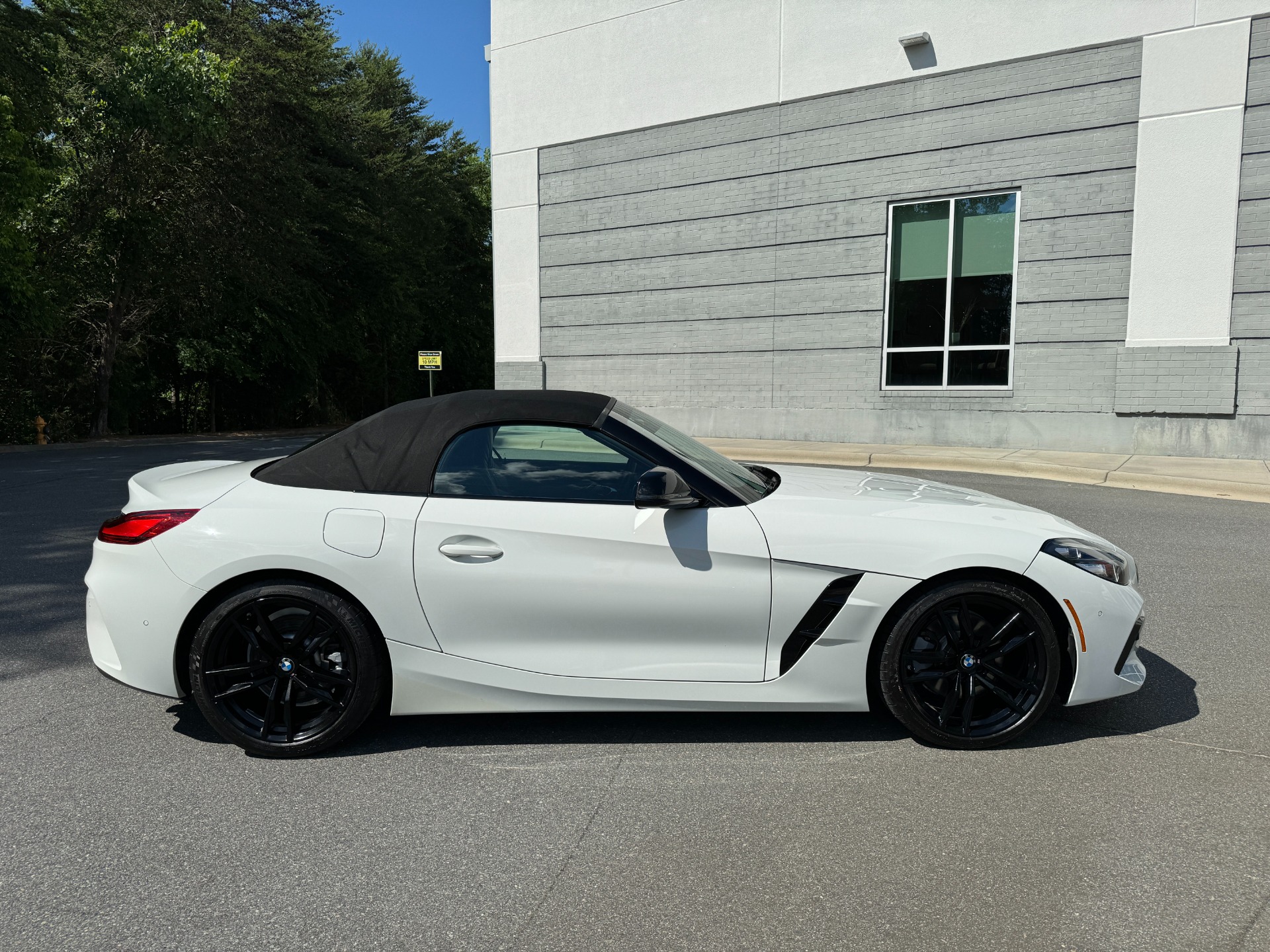 Used 2020 BMW Z4 sDrive30i M SPORT PKG / SHADOWLINE TRIM / AERO KIT for sale Sold at Formula Imports in Charlotte NC 28227 14