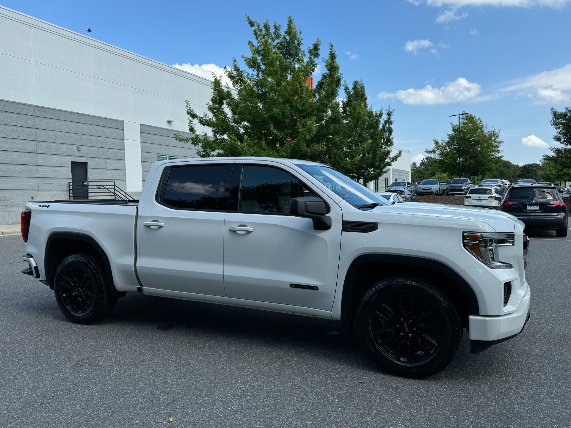 Used 2020 GMC Sierra 1500 Elevation ELEVATION PKG / PREFERRED PKG / 20IN WHEELS for sale Sold at Formula Imports in Charlotte NC 28227 15