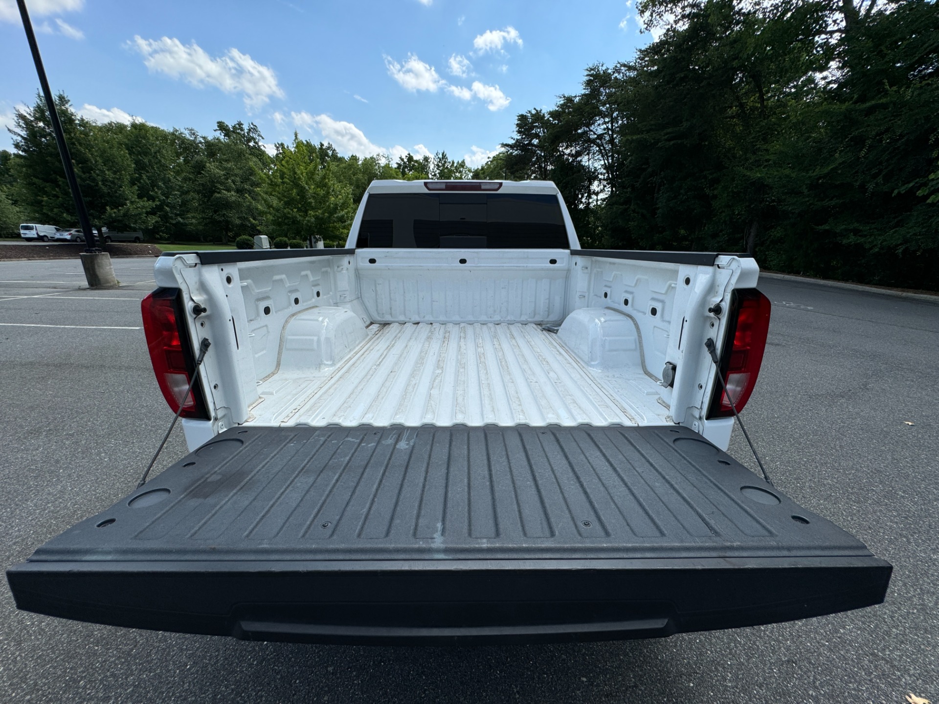 Used 2020 GMC Sierra 1500 Elevation ELEVATION PKG / PREFERRED PKG / 20IN WHEELS for sale Sold at Formula Imports in Charlotte NC 28227 20