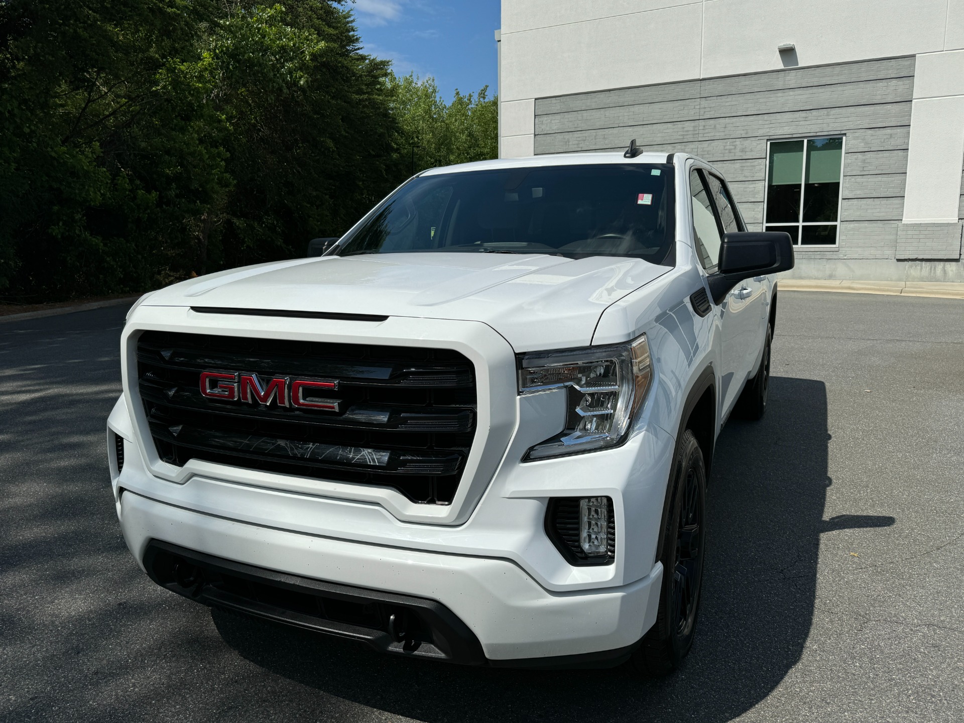 Used 2020 GMC Sierra 1500 Elevation ELEVATION PKG / PREFERRED PKG / 20IN WHEELS for sale Sold at Formula Imports in Charlotte NC 28227 3