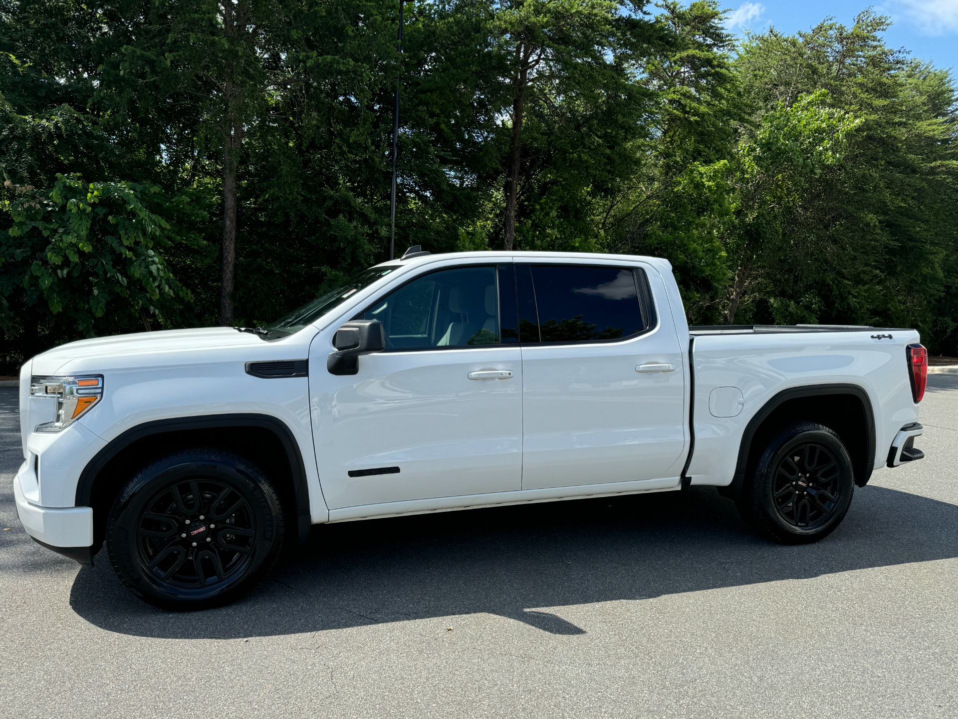 Used 2020 GMC Sierra 1500 Elevation ELEVATION PKG / PREFERRED PKG / 20IN WHEELS for sale Sold at Formula Imports in Charlotte NC 28227 5