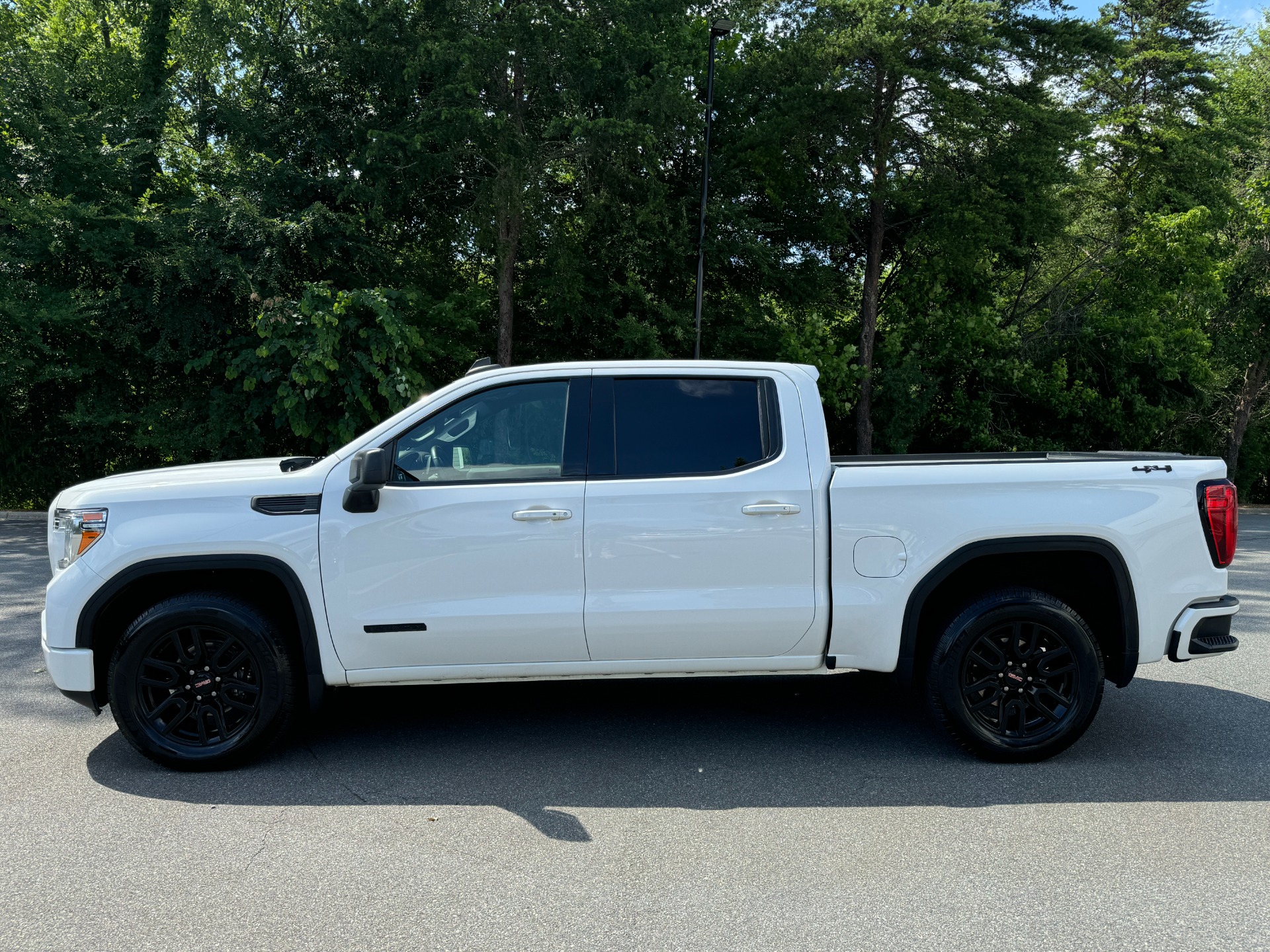Used 2020 GMC Sierra 1500 Elevation ELEVATION PKG / PREFERRED PKG / 20IN WHEELS for sale Sold at Formula Imports in Charlotte NC 28227 6