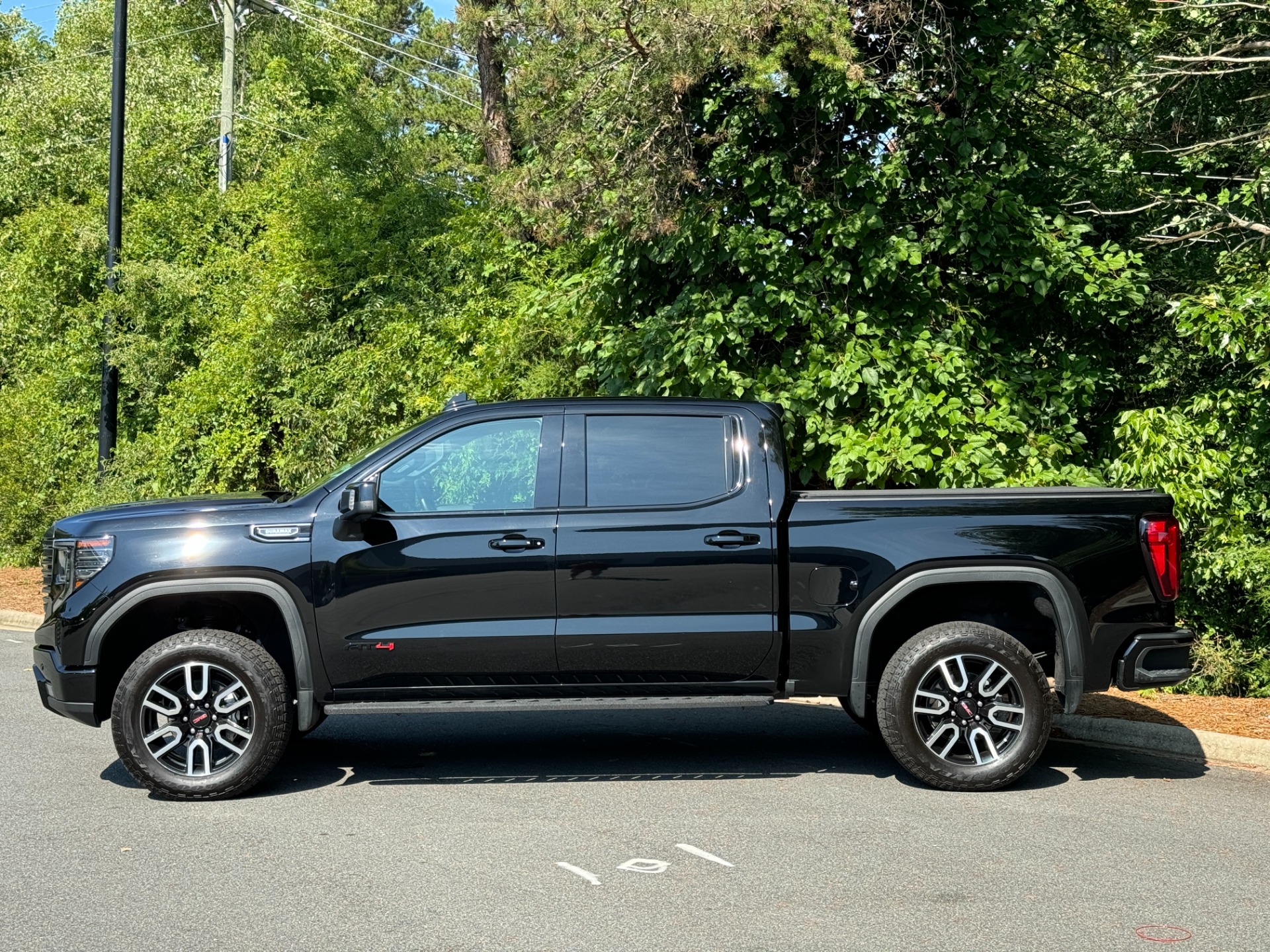 Used 2023 GMC Sierra 1500 AT4 DIESEL for sale Sold at Formula Imports in Charlotte NC 28227 6