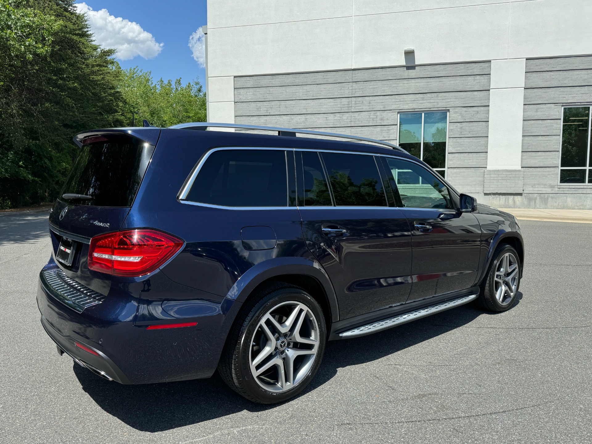 Used 2018 Mercedes-Benz GLS 550 PANORAMIC SUNROOF / HEATED & COOLED CUP HOLDERS for sale Sold at Formula Imports in Charlotte NC 28227 12