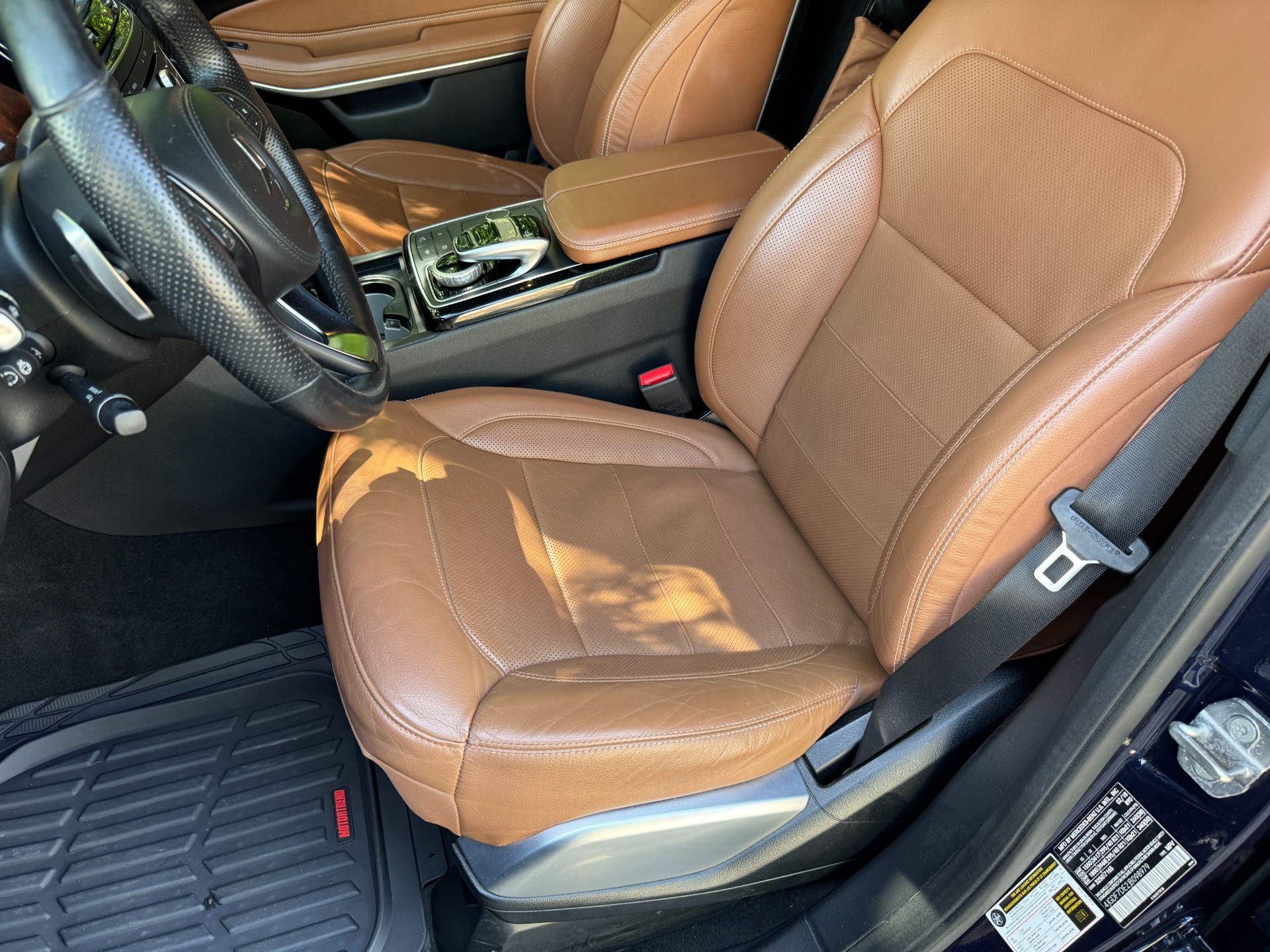 Used 2018 Mercedes-Benz GLS 550 PANORAMIC SUNROOF / HEATED & COOLED CUP HOLDERS for sale Sold at Formula Imports in Charlotte NC 28227 23