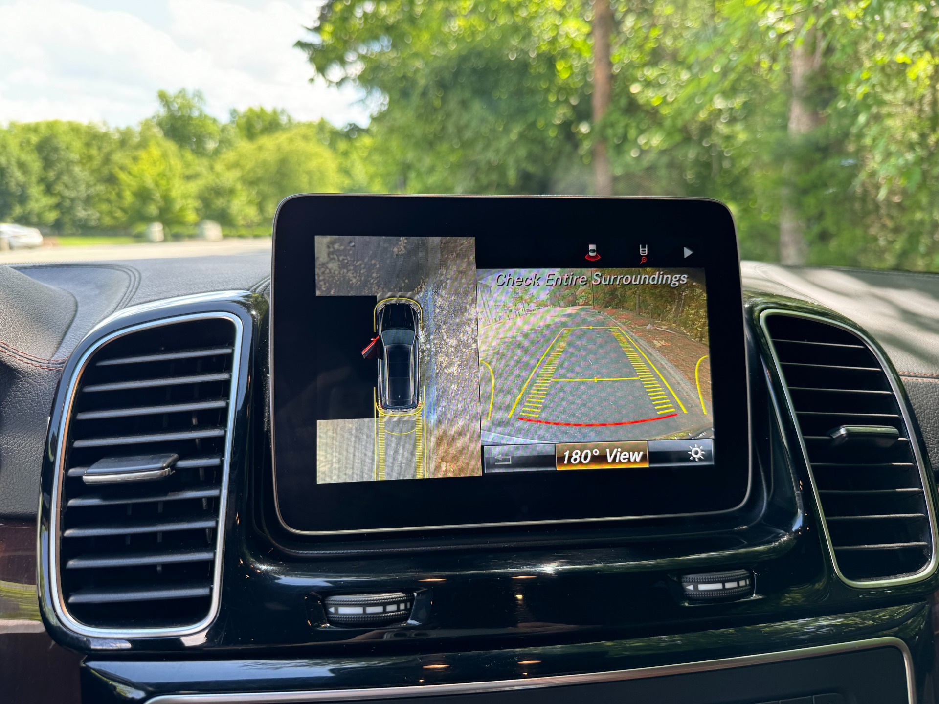 Used 2018 Mercedes-Benz GLS 550 PANORAMIC SUNROOF / HEATED & COOLED CUP HOLDERS for sale Sold at Formula Imports in Charlotte NC 28227 29