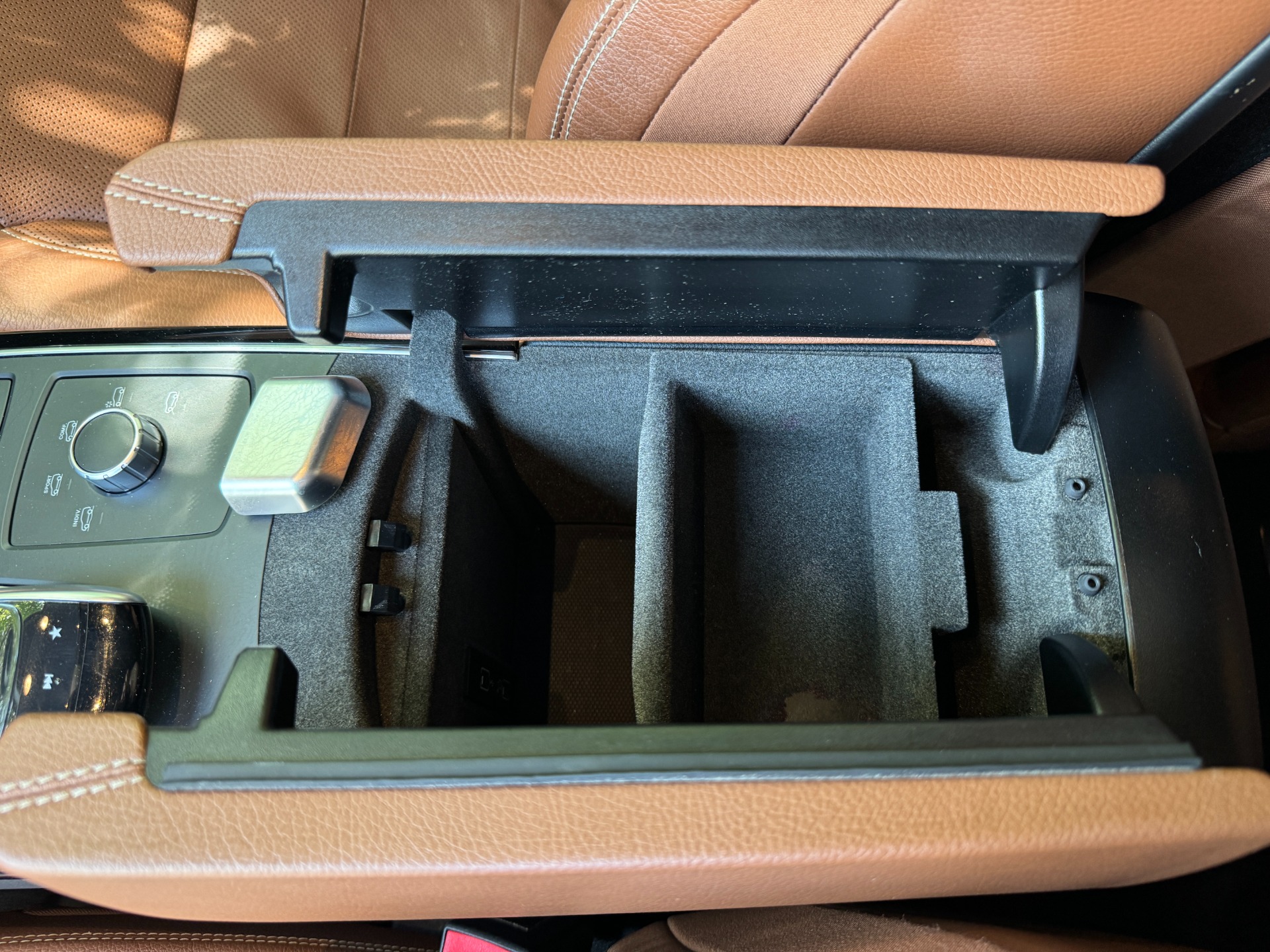 Used 2018 Mercedes-Benz GLS 550 PANORAMIC SUNROOF / HEATED & COOLED CUP HOLDERS for sale Sold at Formula Imports in Charlotte NC 28227 32