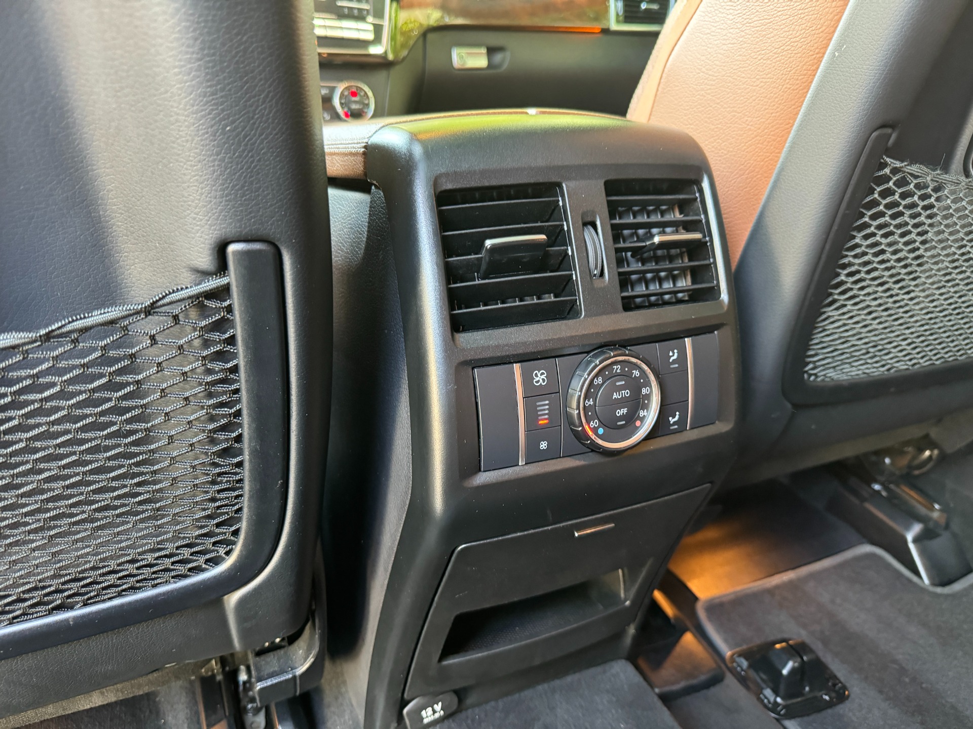 Used 2018 Mercedes-Benz GLS 550 PANORAMIC SUNROOF / HEATED & COOLED CUP HOLDERS for sale Sold at Formula Imports in Charlotte NC 28227 36