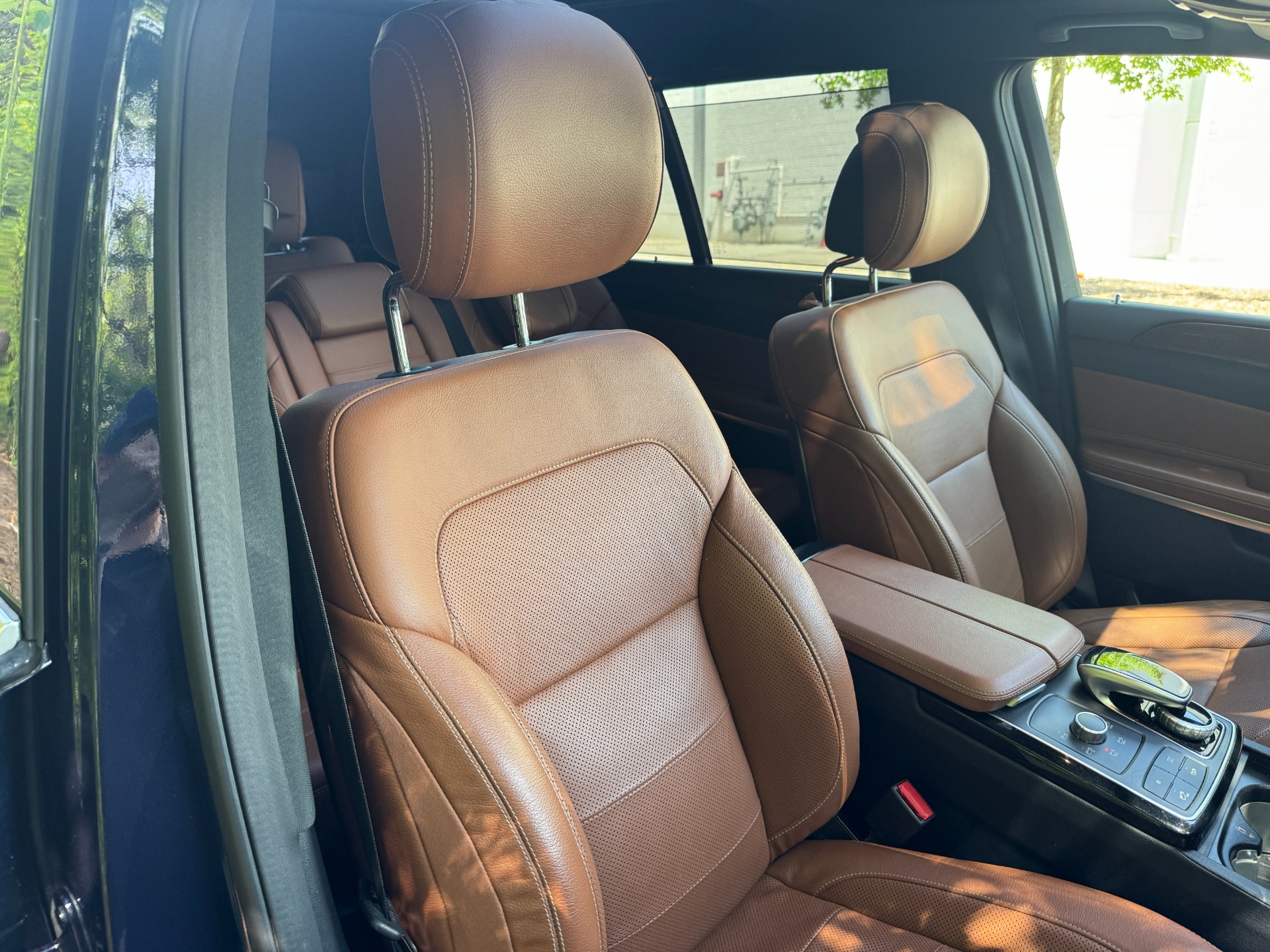 Used 2018 Mercedes-Benz GLS 550 PANORAMIC SUNROOF / HEATED & COOLED CUP HOLDERS for sale Sold at Formula Imports in Charlotte NC 28227 40