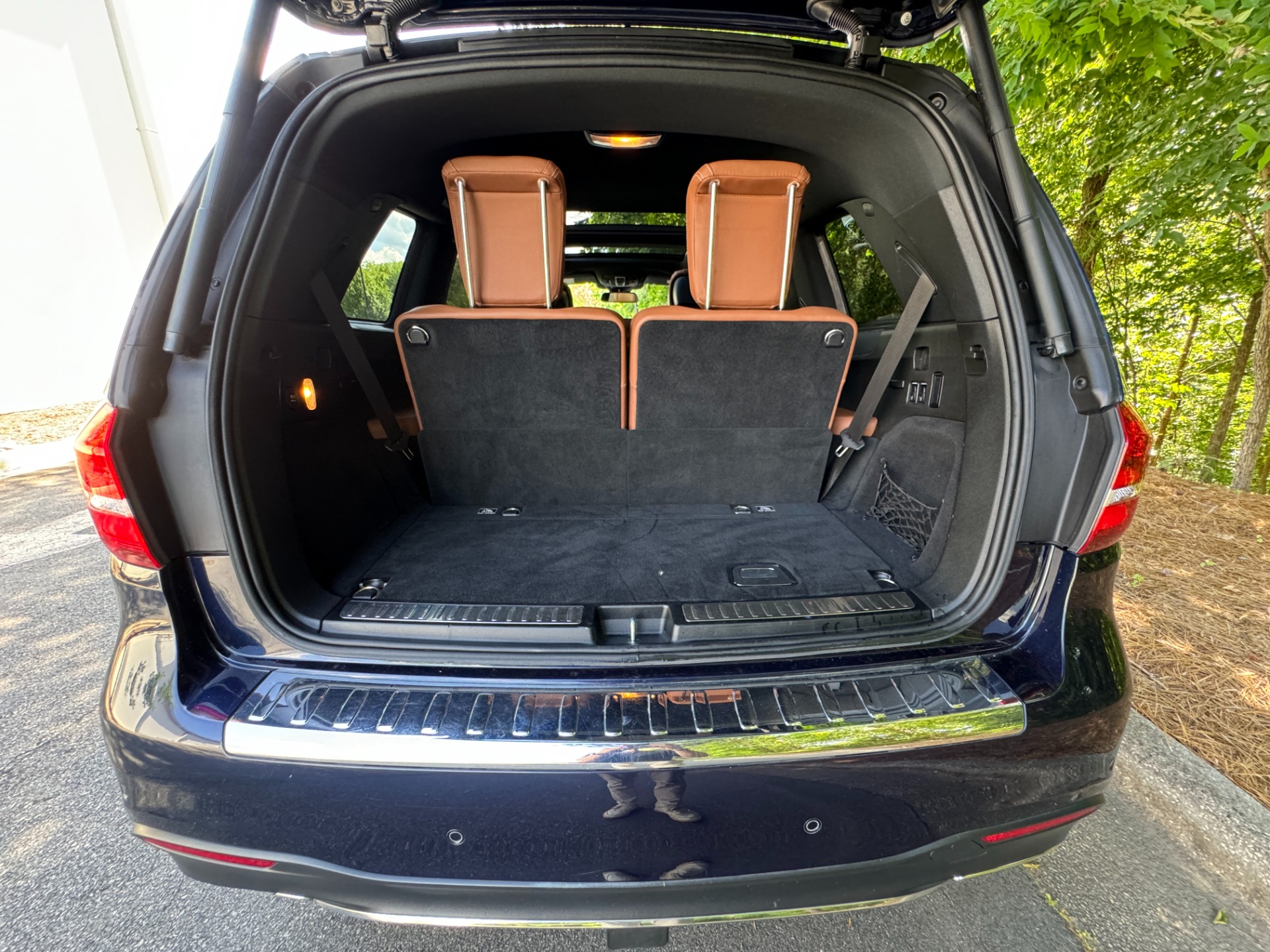 Used 2018 Mercedes-Benz GLS 550 PANORAMIC SUNROOF / HEATED & COOLED CUP HOLDERS for sale Sold at Formula Imports in Charlotte NC 28227 54