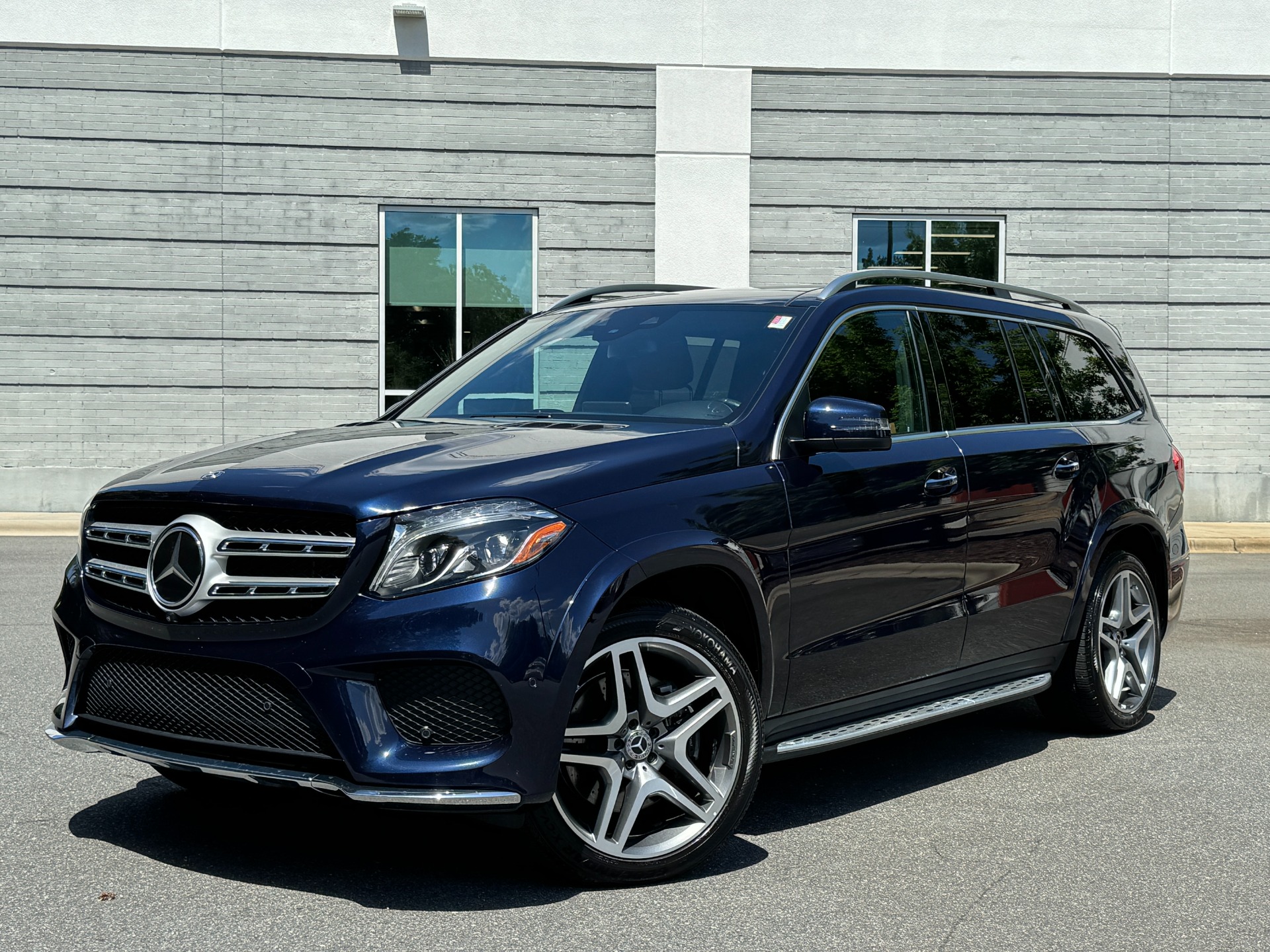 Used 2018 Mercedes-Benz GLS 550 PANORAMIC SUNROOF / HEATED & COOLED CUP HOLDERS for sale Sold at Formula Imports in Charlotte NC 28227 1