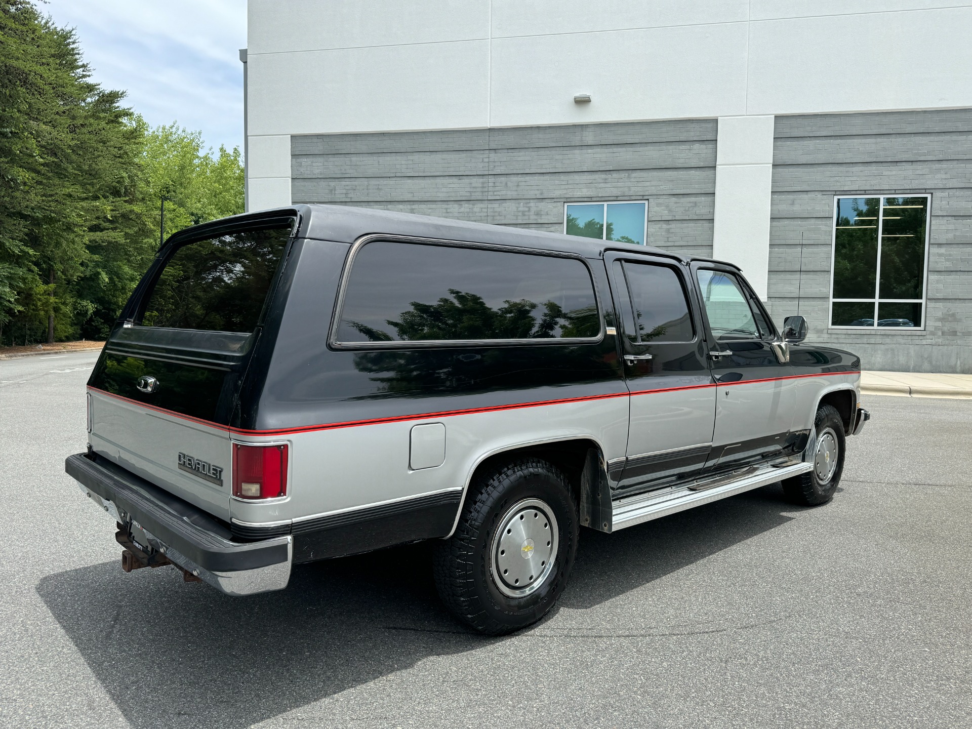 Used 1989 Chevrolet Suburban for sale Sold at Formula Imports in Charlotte NC 28227 12