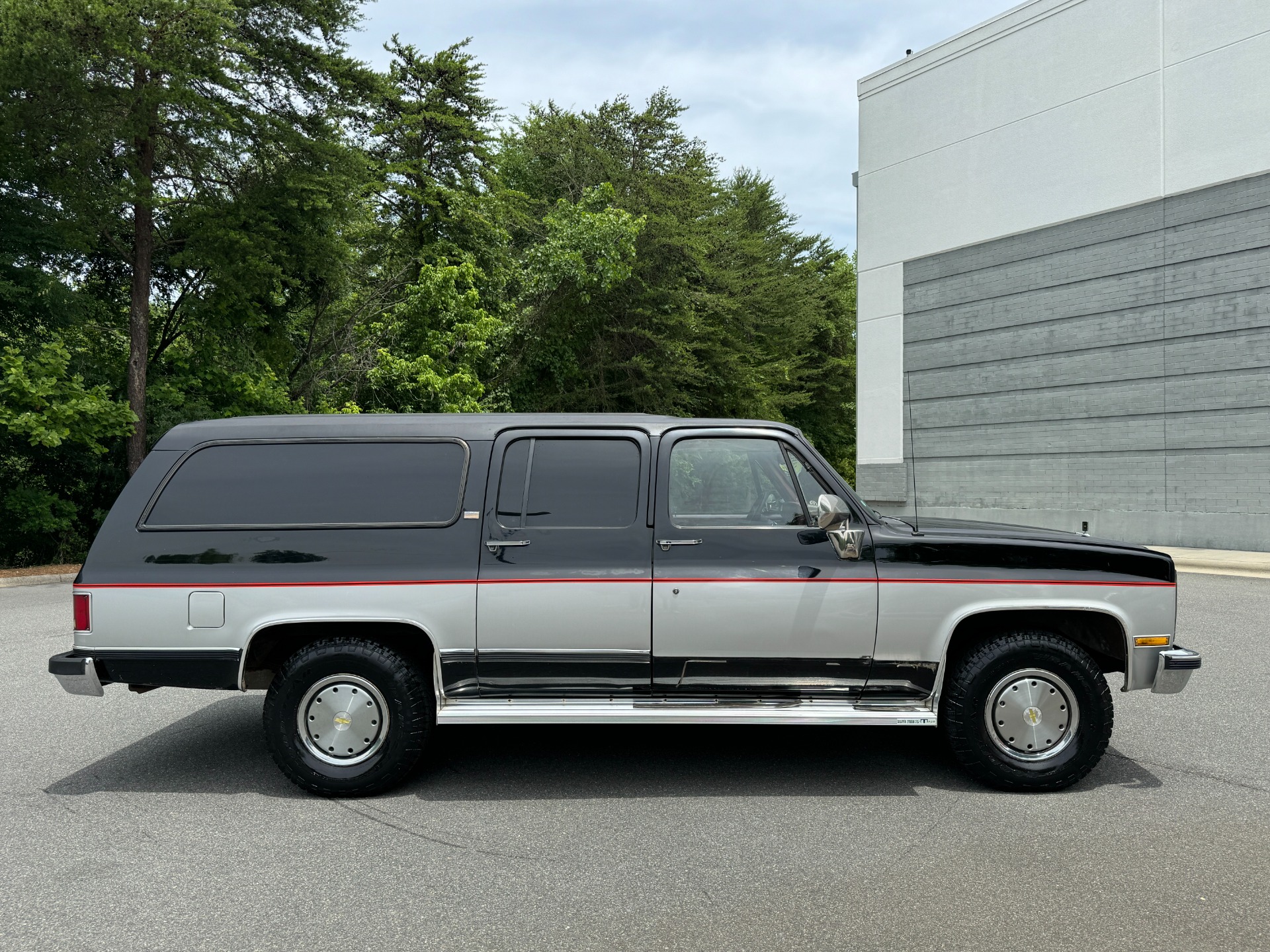 Used 1989 Chevrolet Suburban for sale Sold at Formula Imports in Charlotte NC 28227 14