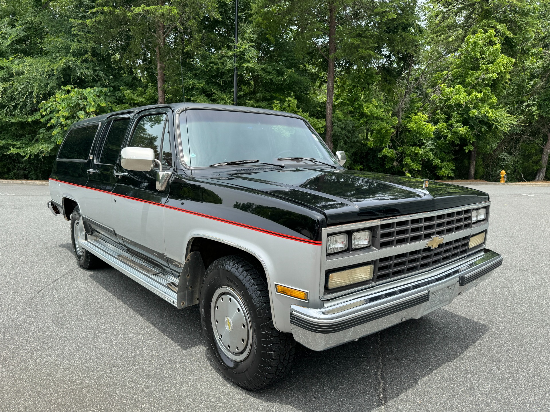 Used 1989 Chevrolet Suburban for sale Sold at Formula Imports in Charlotte NC 28227 16